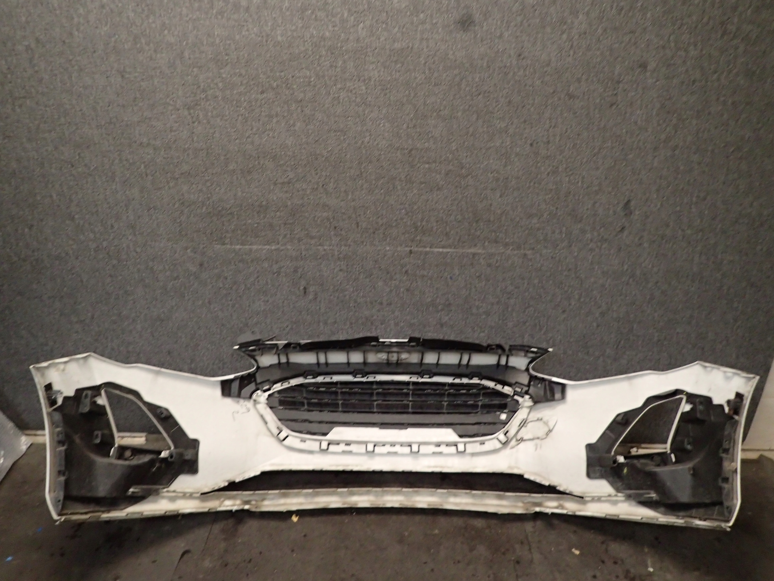 bumper front FORD FOCUS MK4