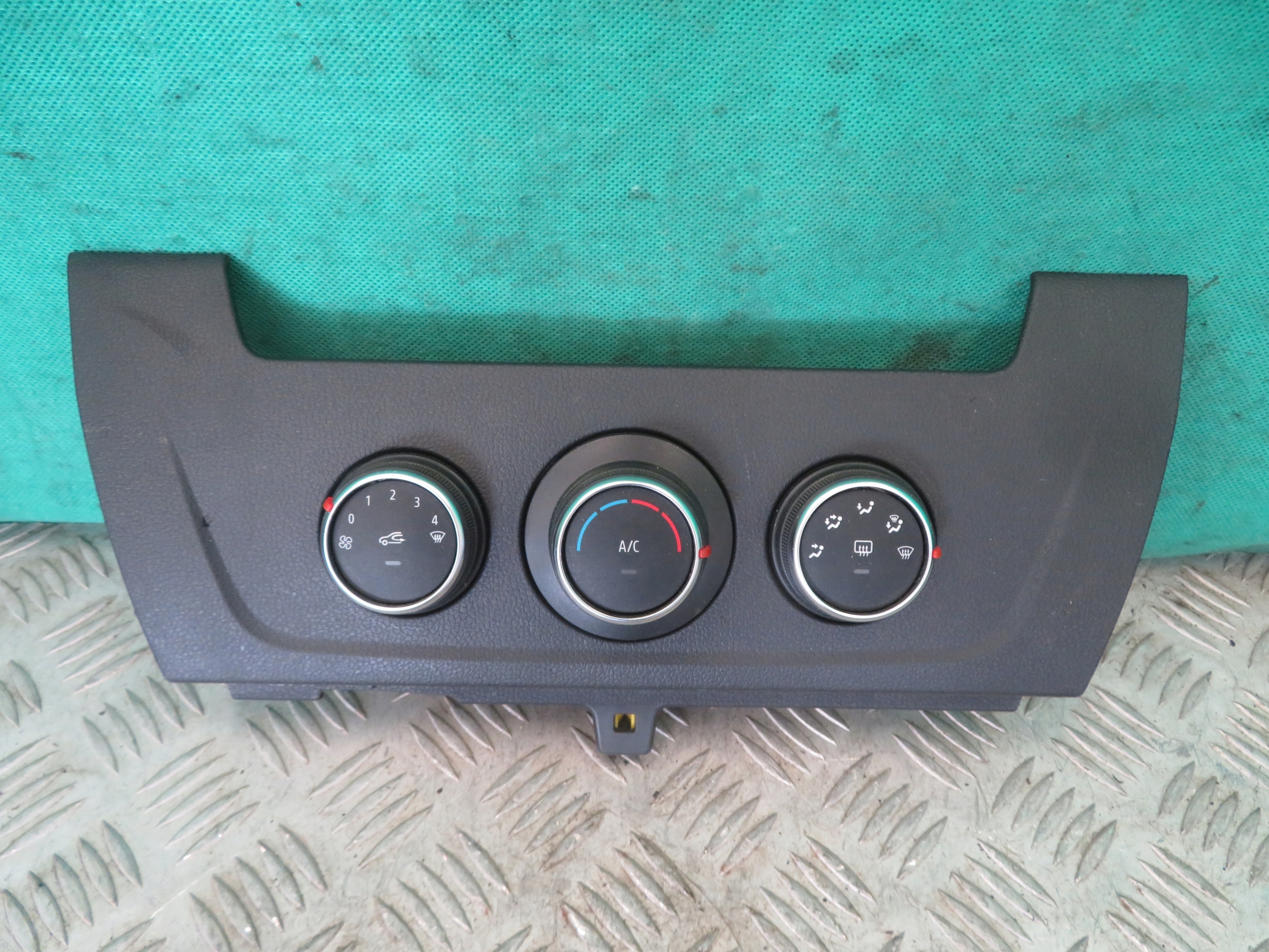 PANEL klími klimatizaci RENAULT MASTER MOVANO 23R 275106521R