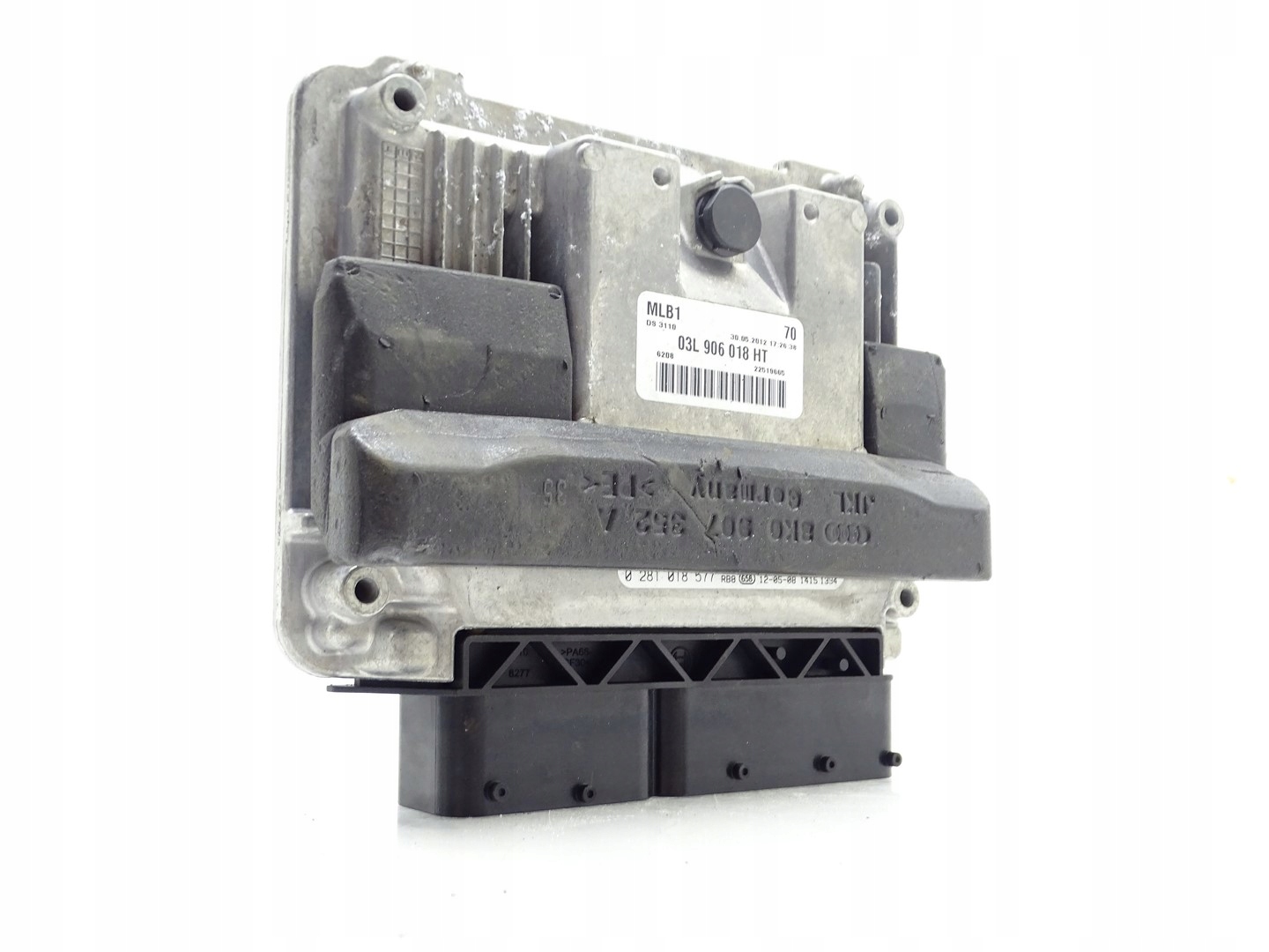 control unit computer of the engine AUDI A4 B8 A5 2.0TDI 03L906018HT