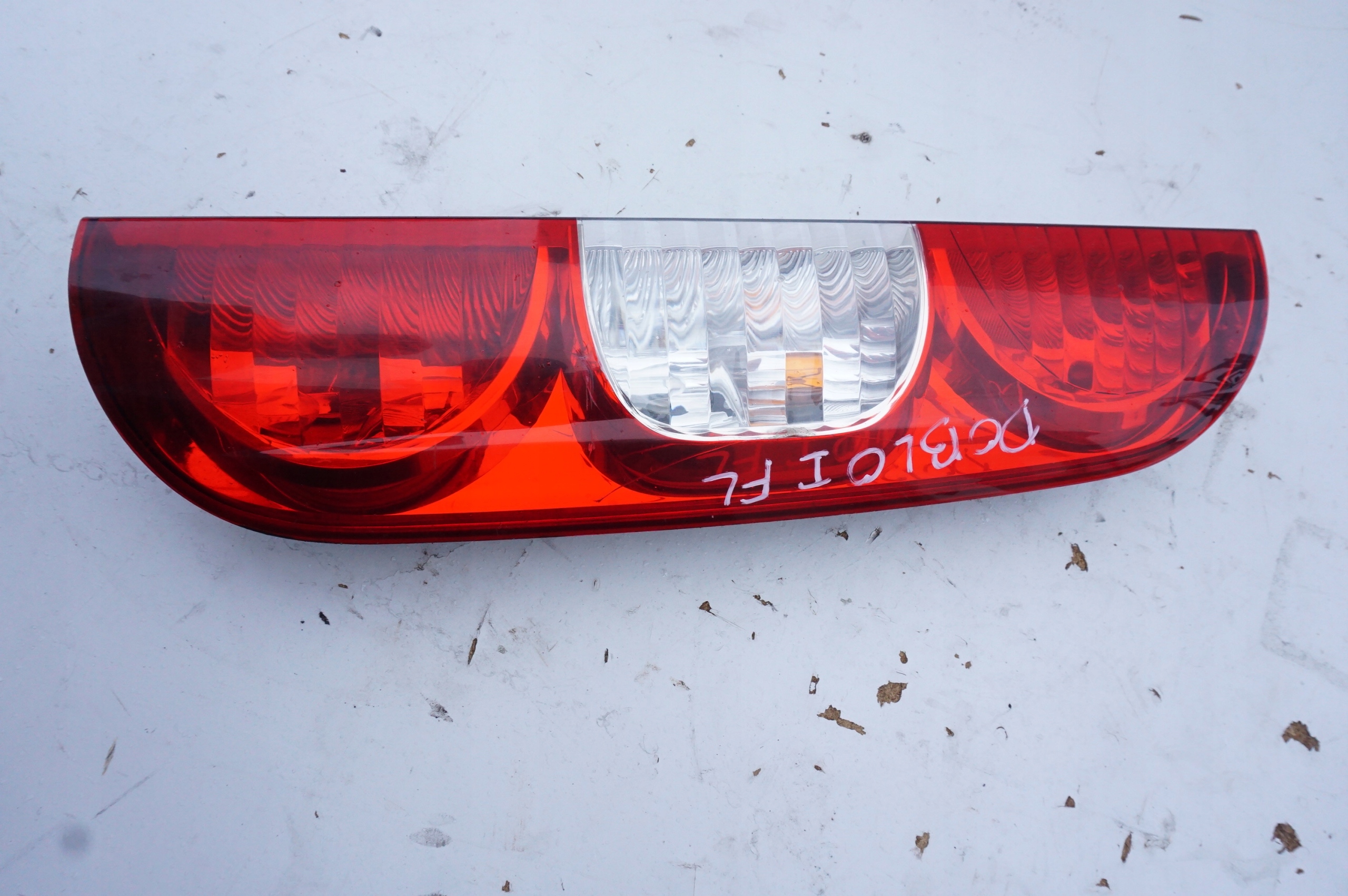 фонарь правый FIAT DOBLO 1 и FL