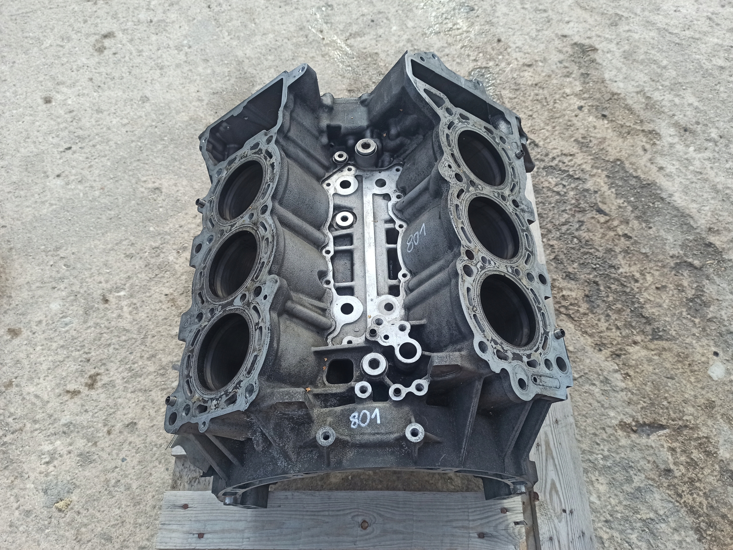 Blok silnika MERCEDES 3.0CDI V6 A642 OM642