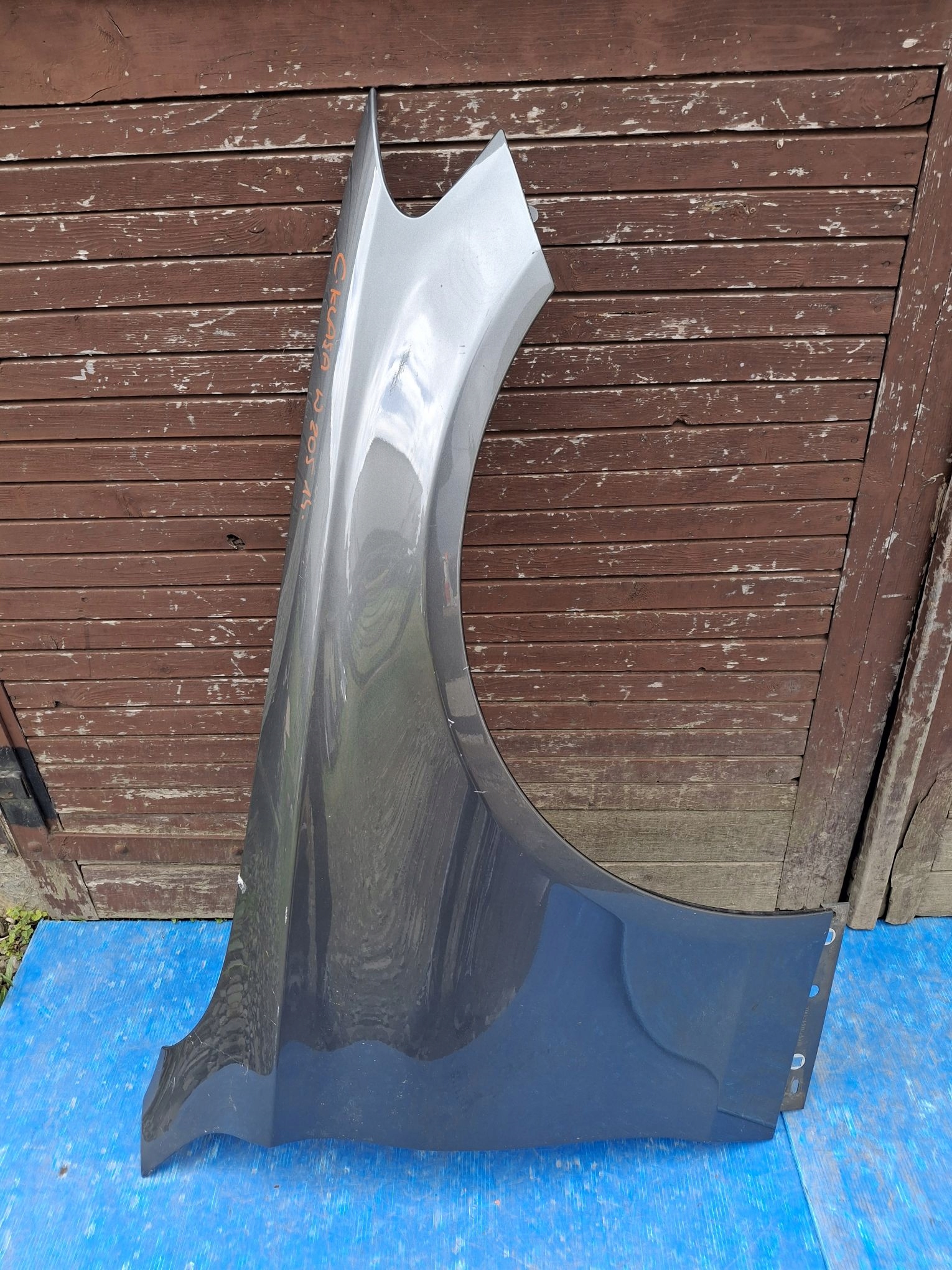 fender right front MERCEDES C-KLASA W205 2014R->