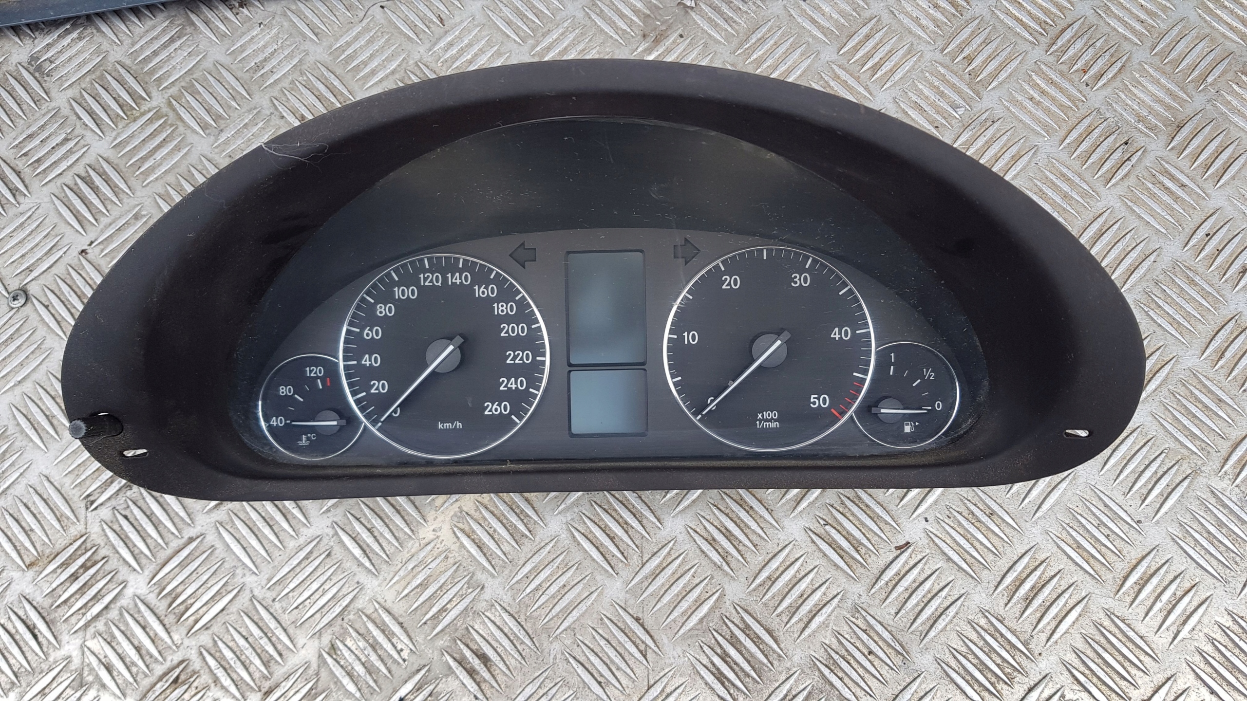MERCEDES W203 dials clock 1.8 A2035404348