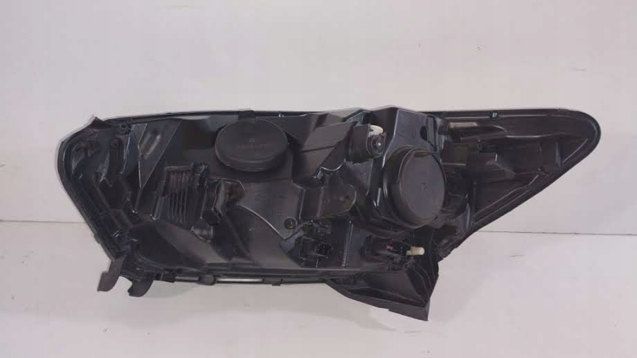 фара левая renault CAPTUR 1 oe 260102734R