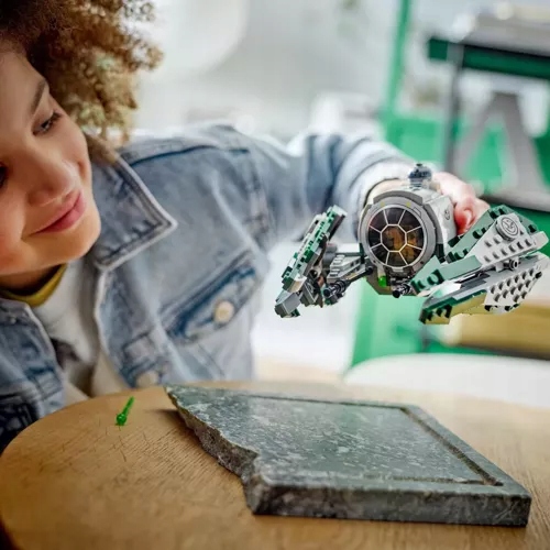 LEGO STAR WARS JEDI STARFIGHTER YODY R2-D2 VADÁSZGÉP ÉPÍTŐKOCKA 75360 Darabszám 253