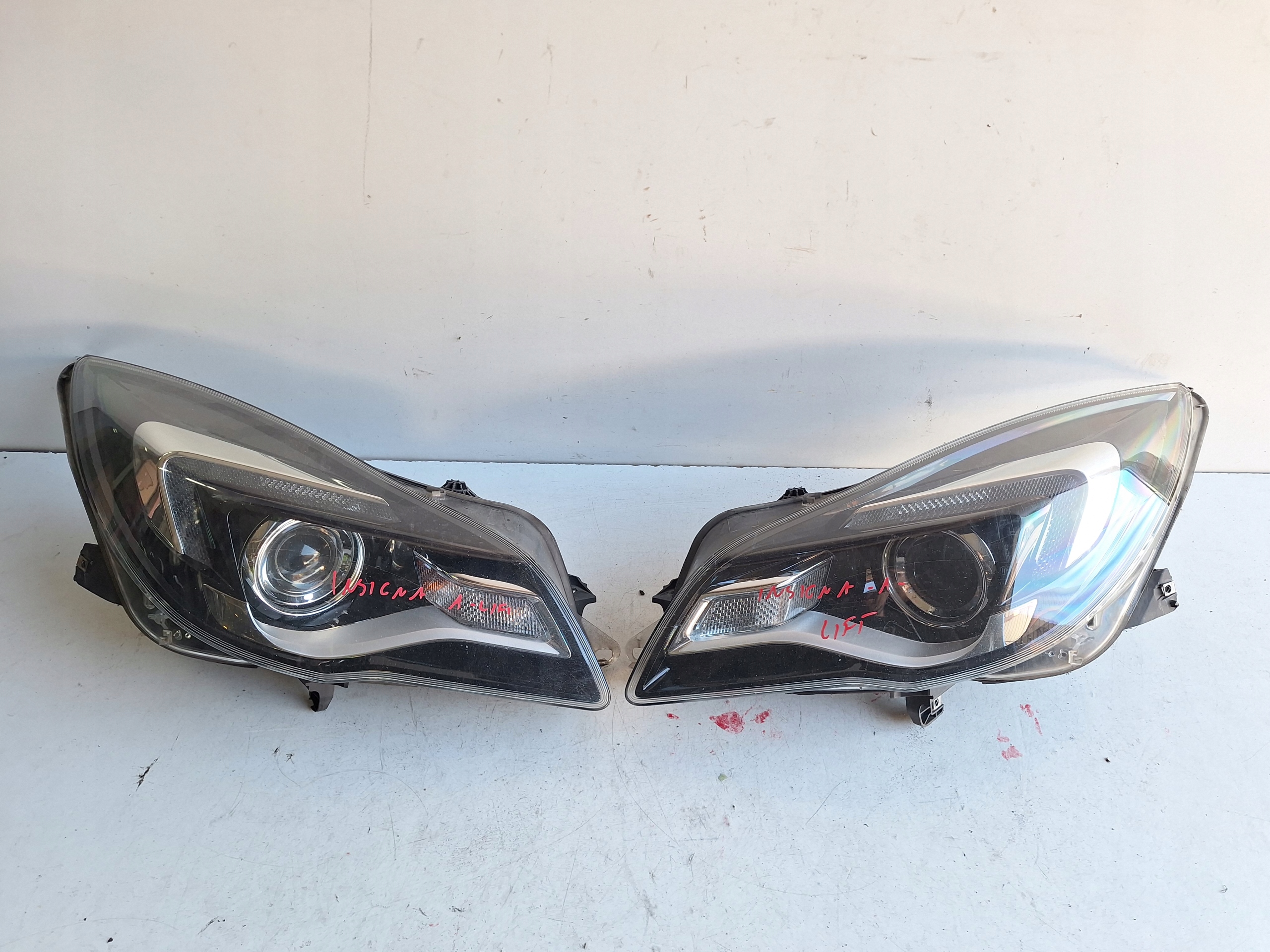 OPEL INSIGNIA A LIFT 13-17 light right + LED UK