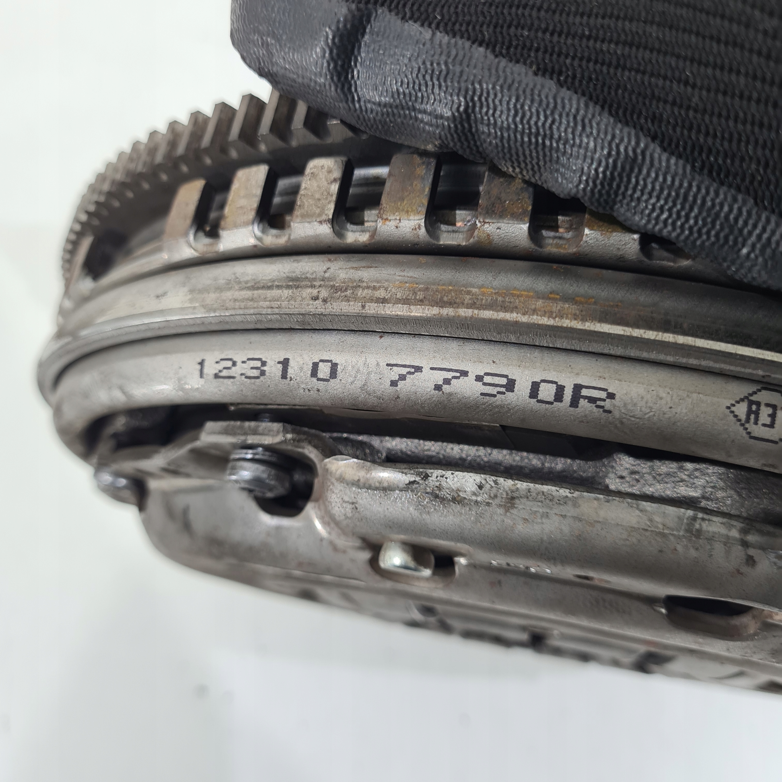 clutch wheel flywheel 1.5 BLUE DCI OE 123107790R
