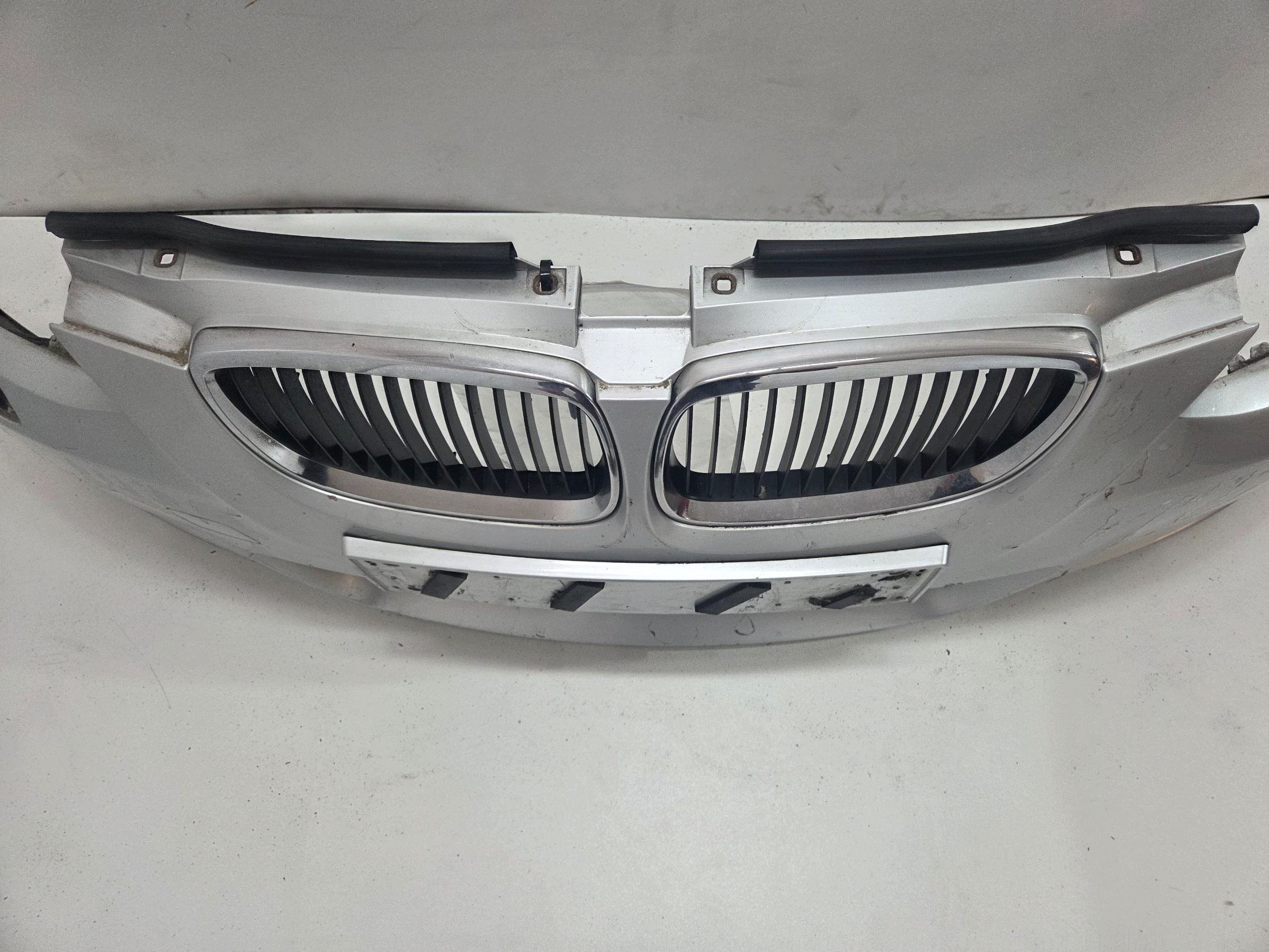 lökhárító elülső BMW E93 M PAKIET TITANSILBER