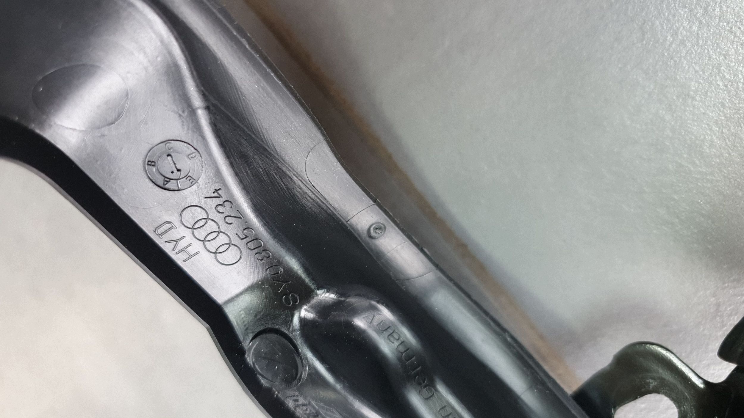 Audi A3 8Y torpedo metallic 8Y0806239