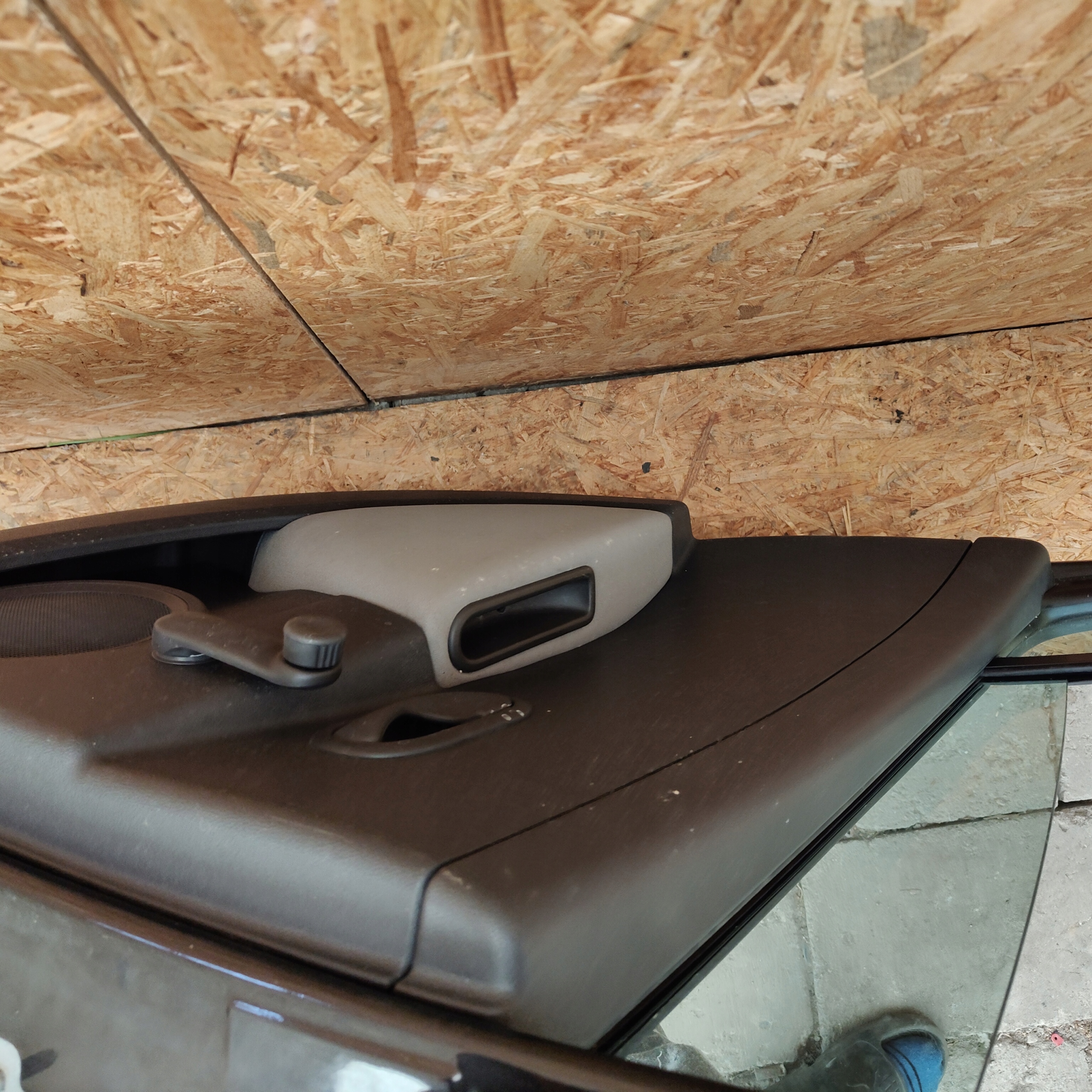 door rear. rear part left RENAULT CLIO III HB