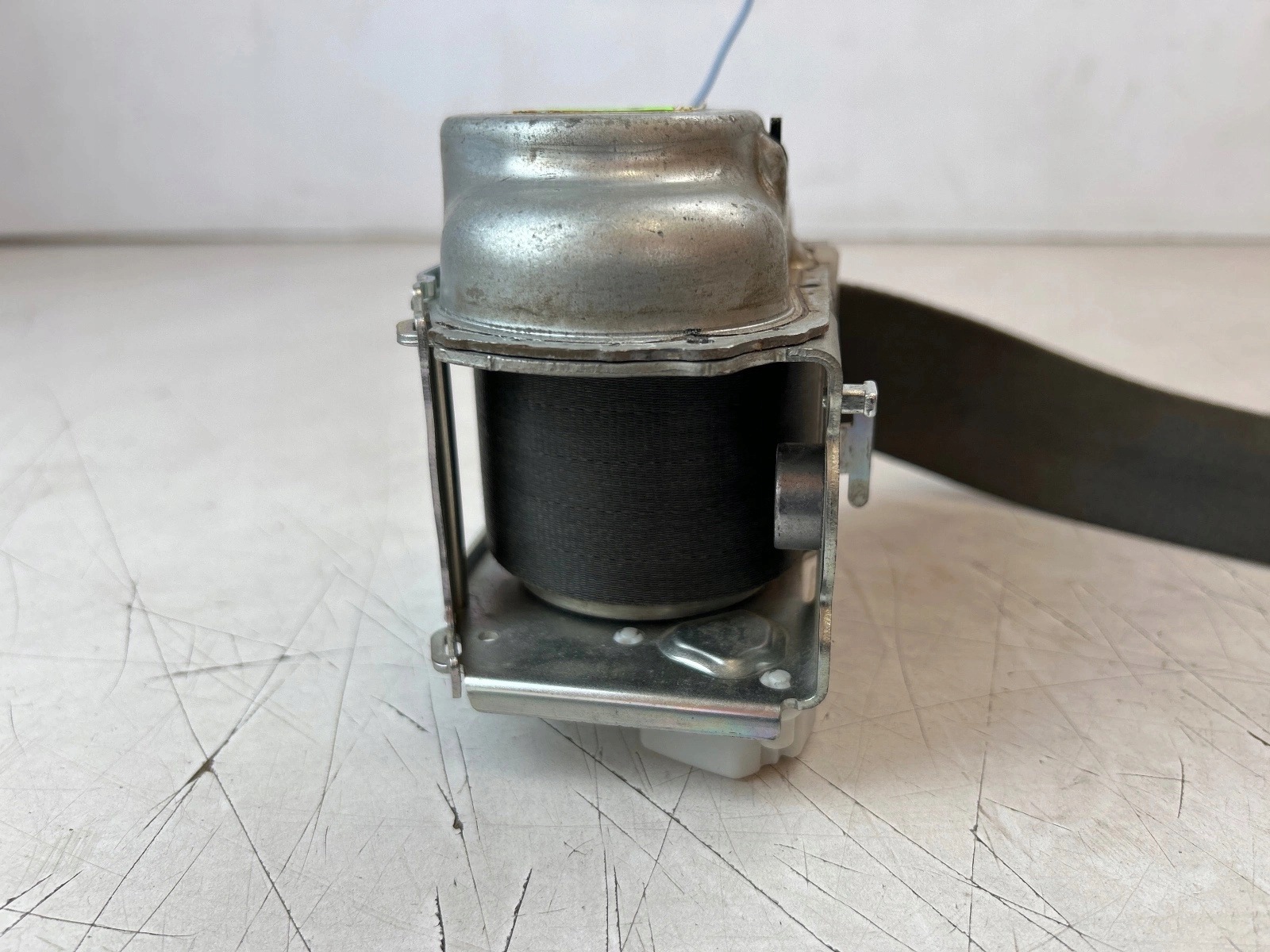 tension belt safety front front right Renault Trafic III Vivaro B