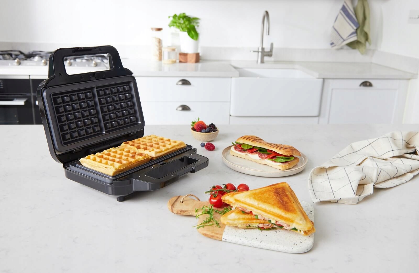 BREVILLE 3w1 Opiekacz Gofrownica Panini Czarny Stal Nierdzewna — miniatura 13