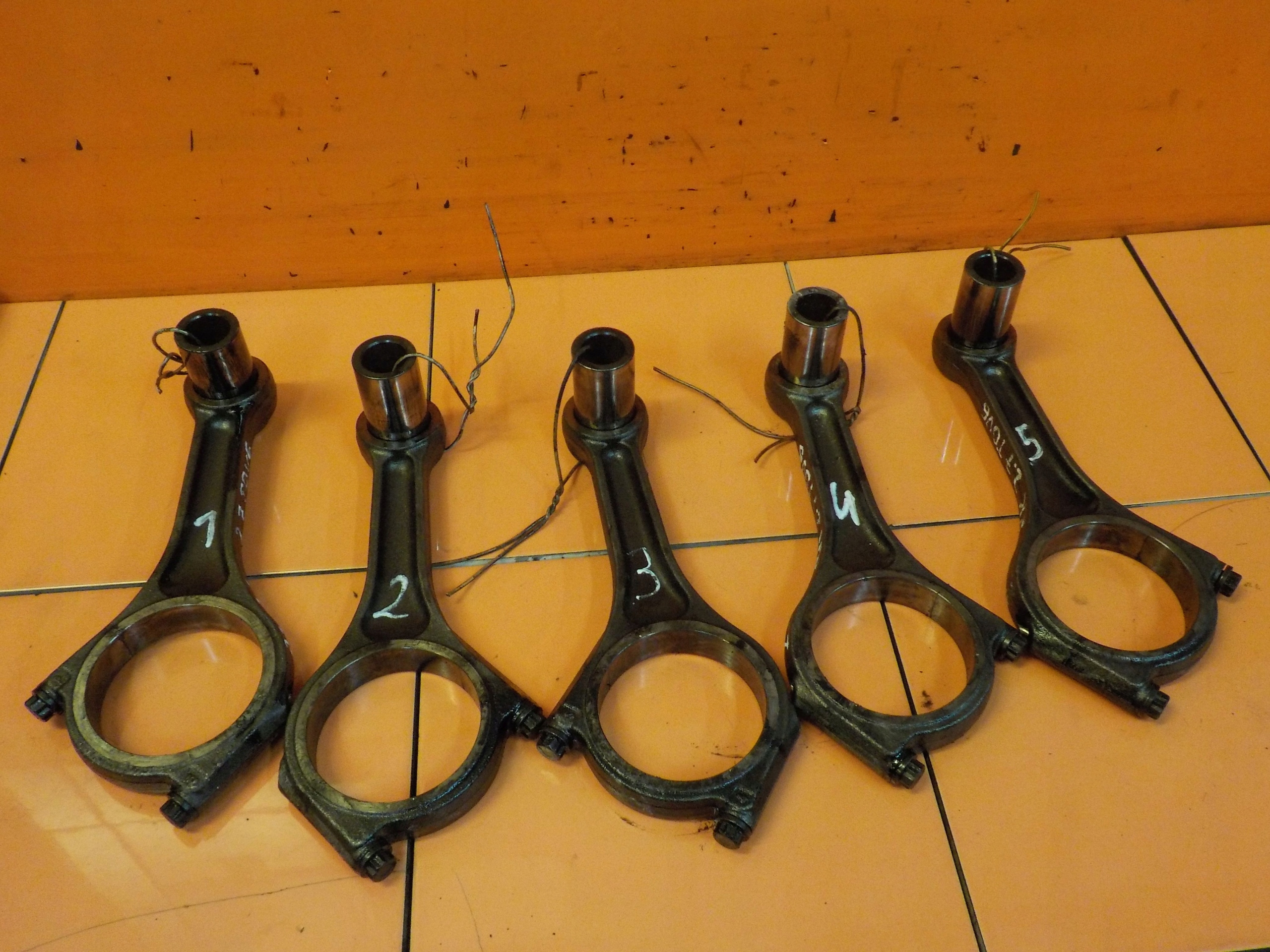 RANGE ROVER SPORT 2.7 TDV6 08r 190KM korbowod