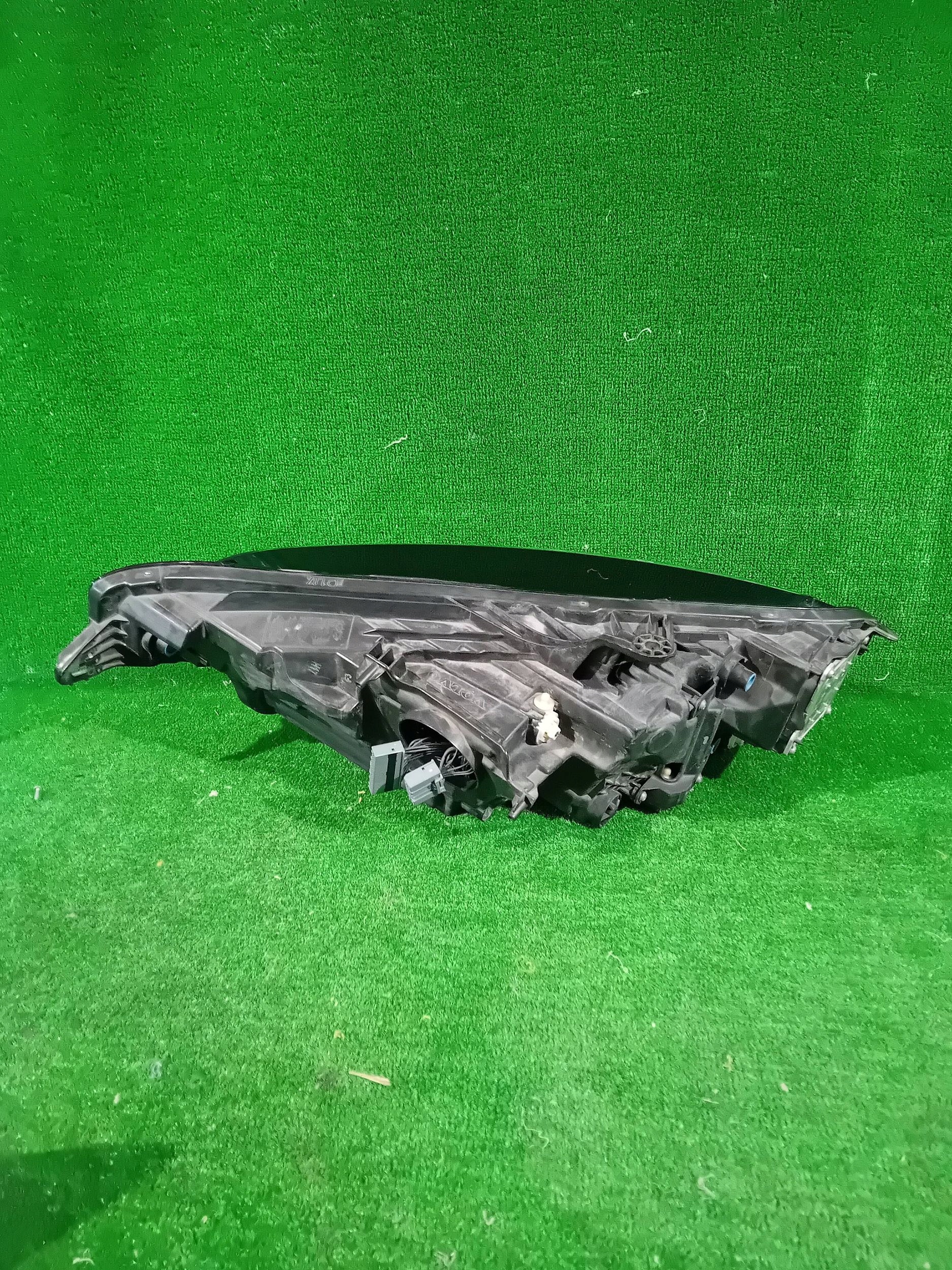 REFLEKTOR right front VOLVO S60 II V60 III FULL LED 18- NR.793