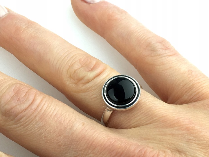 srebrny pierścionek onyks srebro pr. 925 rozmiary do wyboru