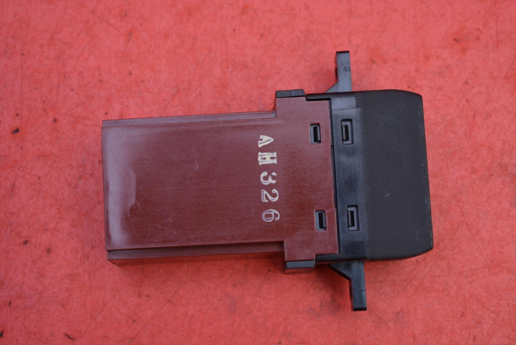 Schalter Hitzung SITZ rechts M29961 HONDA LEGEND 4 IV 04-08