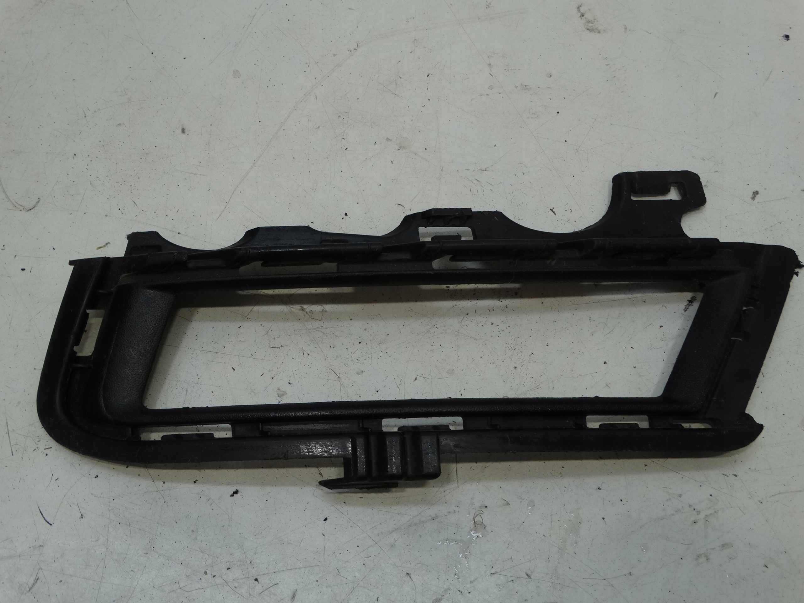 frame fog lights left front VOLKSWAGEN GOLF VII 5G0853211E