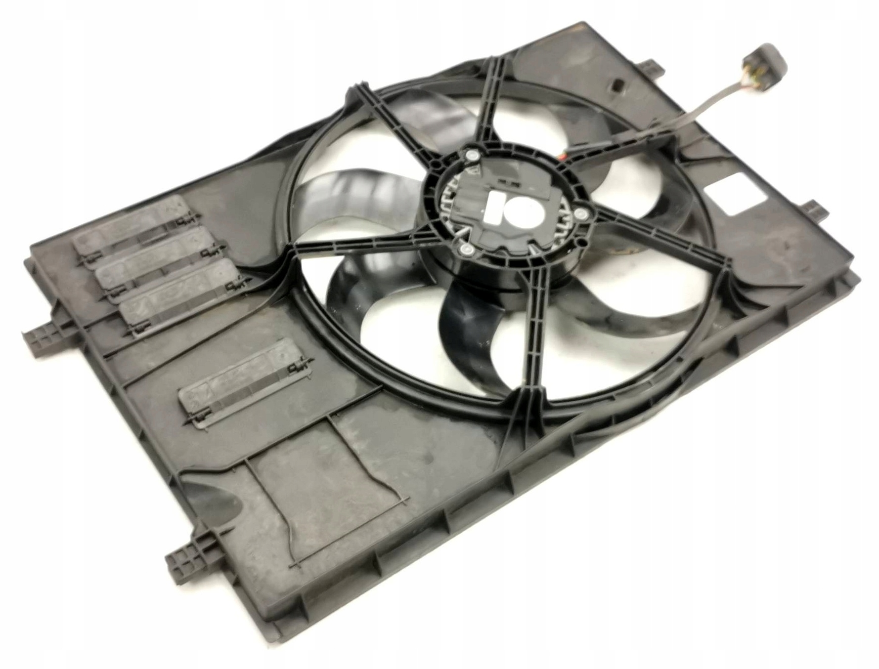 ventilátor chladiče VW TIGUAN II 5NA 5Q0121205