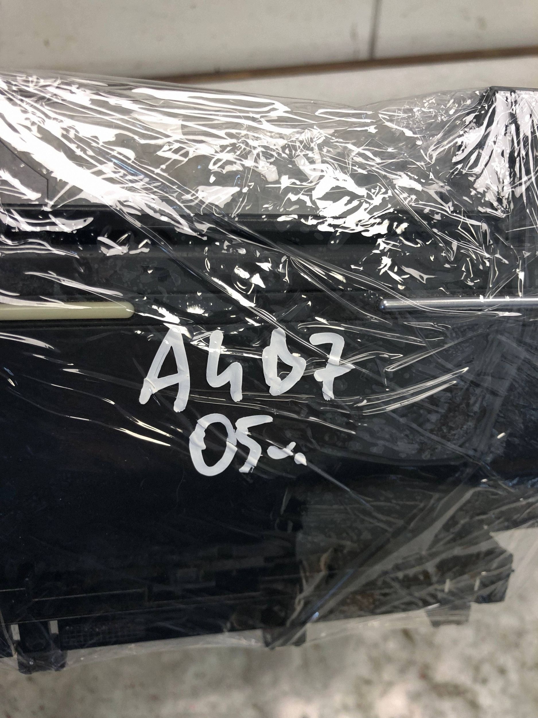 ashtray passenger compartment AUDI A4 B7 8E0857951H