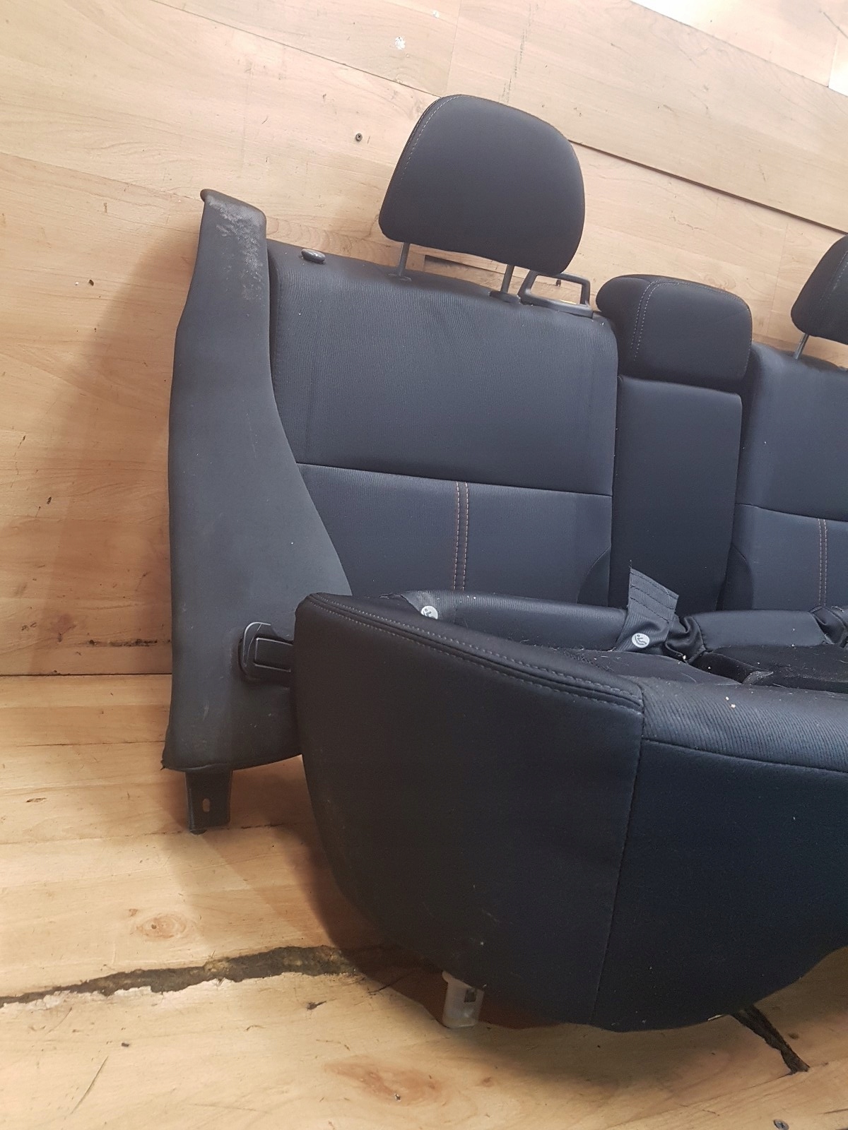 диван задний subaru Forester III