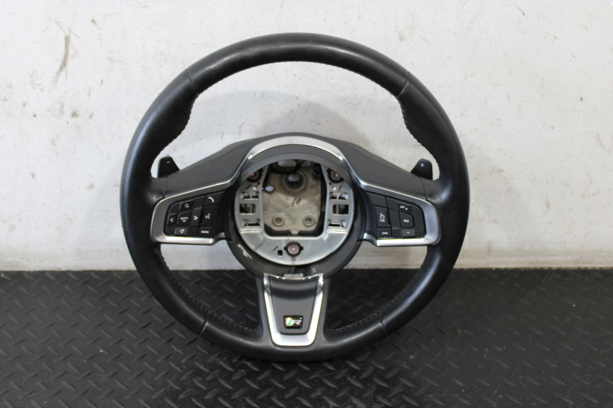 steering wheel, MULTIFUNKCJA with shifting JAGUAR E-PACE X540 S