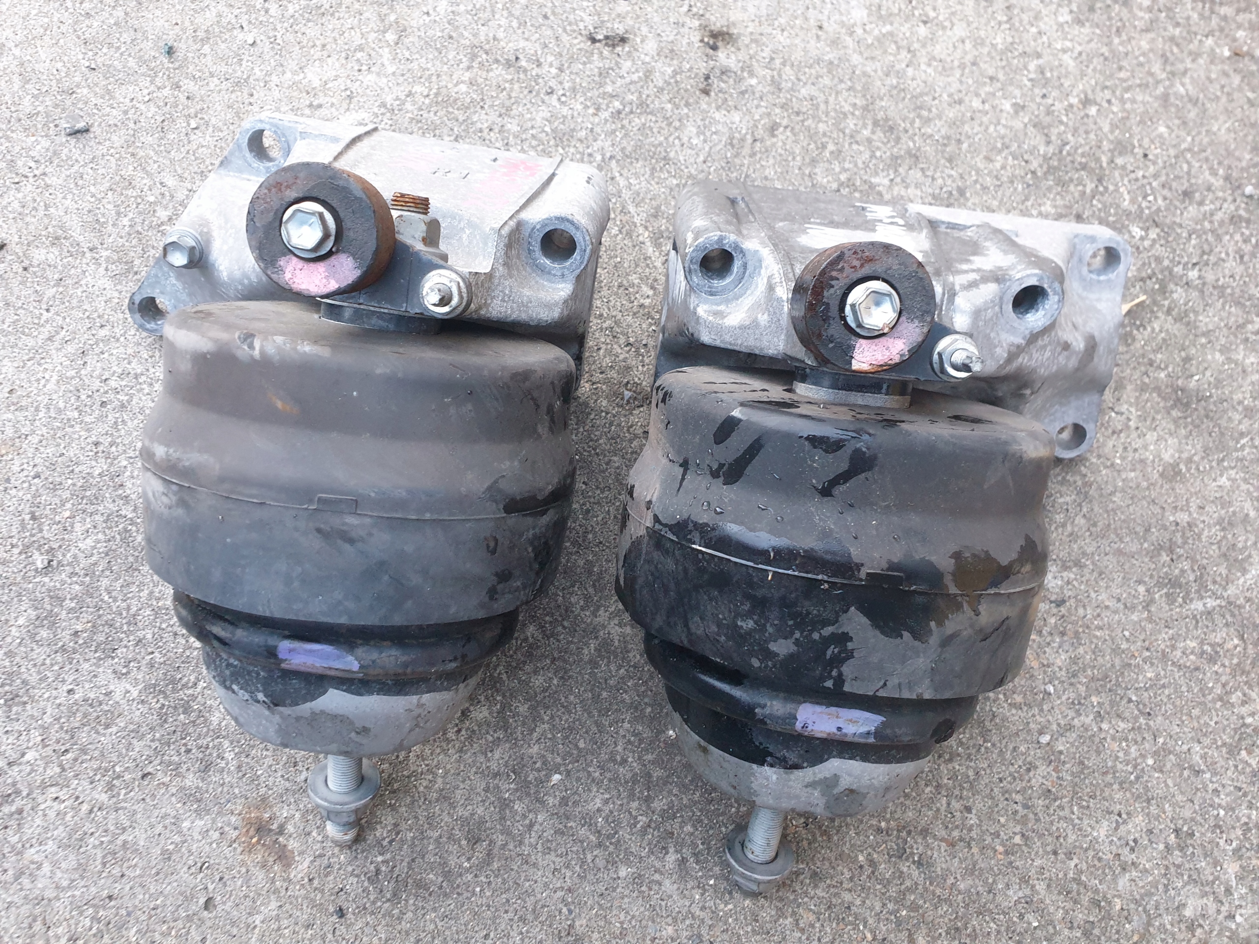 ПОДУШКА ДВИГУНА LEXUS Ls460 ЛС 460