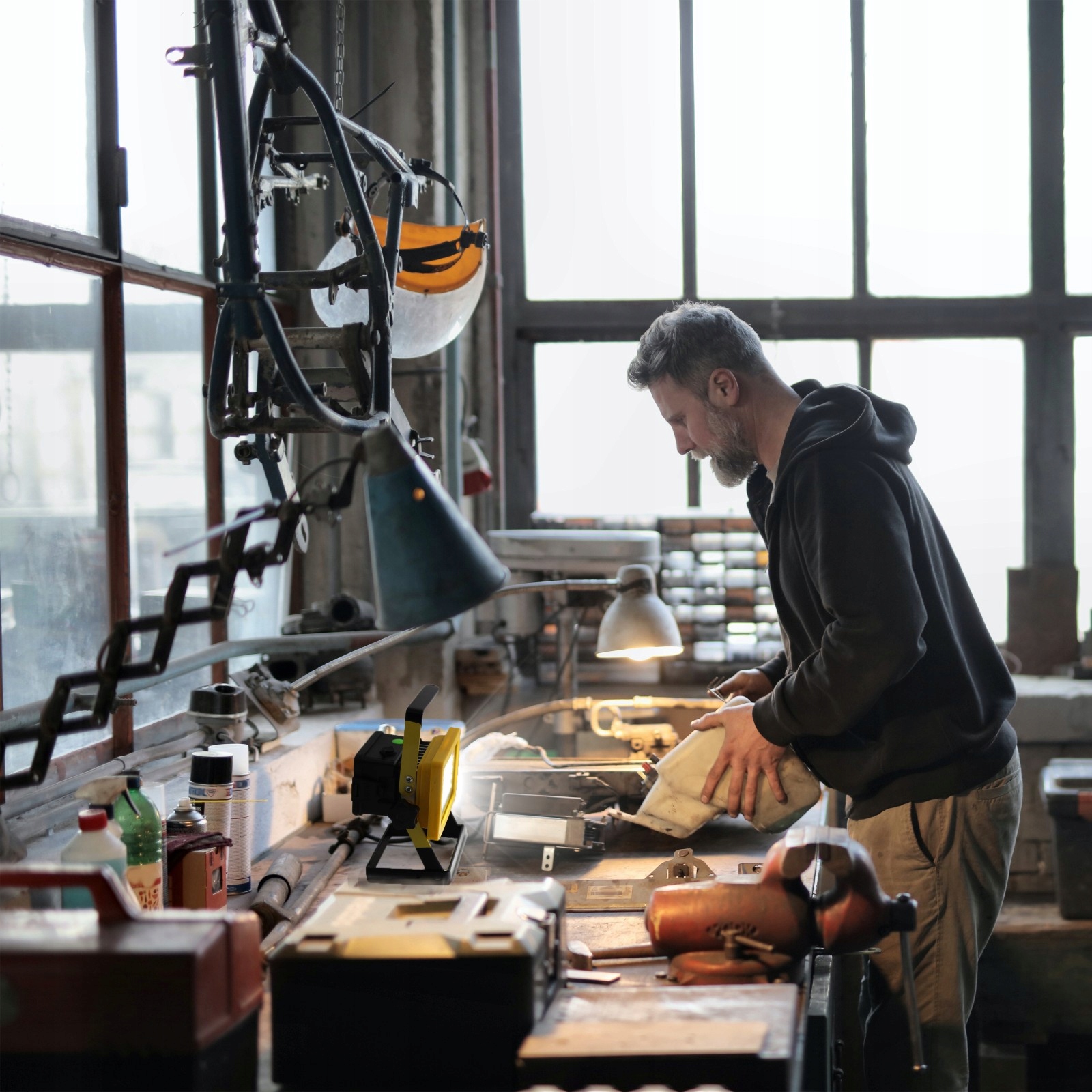 HALOGEN LED ROBOCZY BUDOWLANY 30W AKUMULATOROWY PRZENOŚNY MOCNY JASNY KABEL Moc znamionowa 30 W