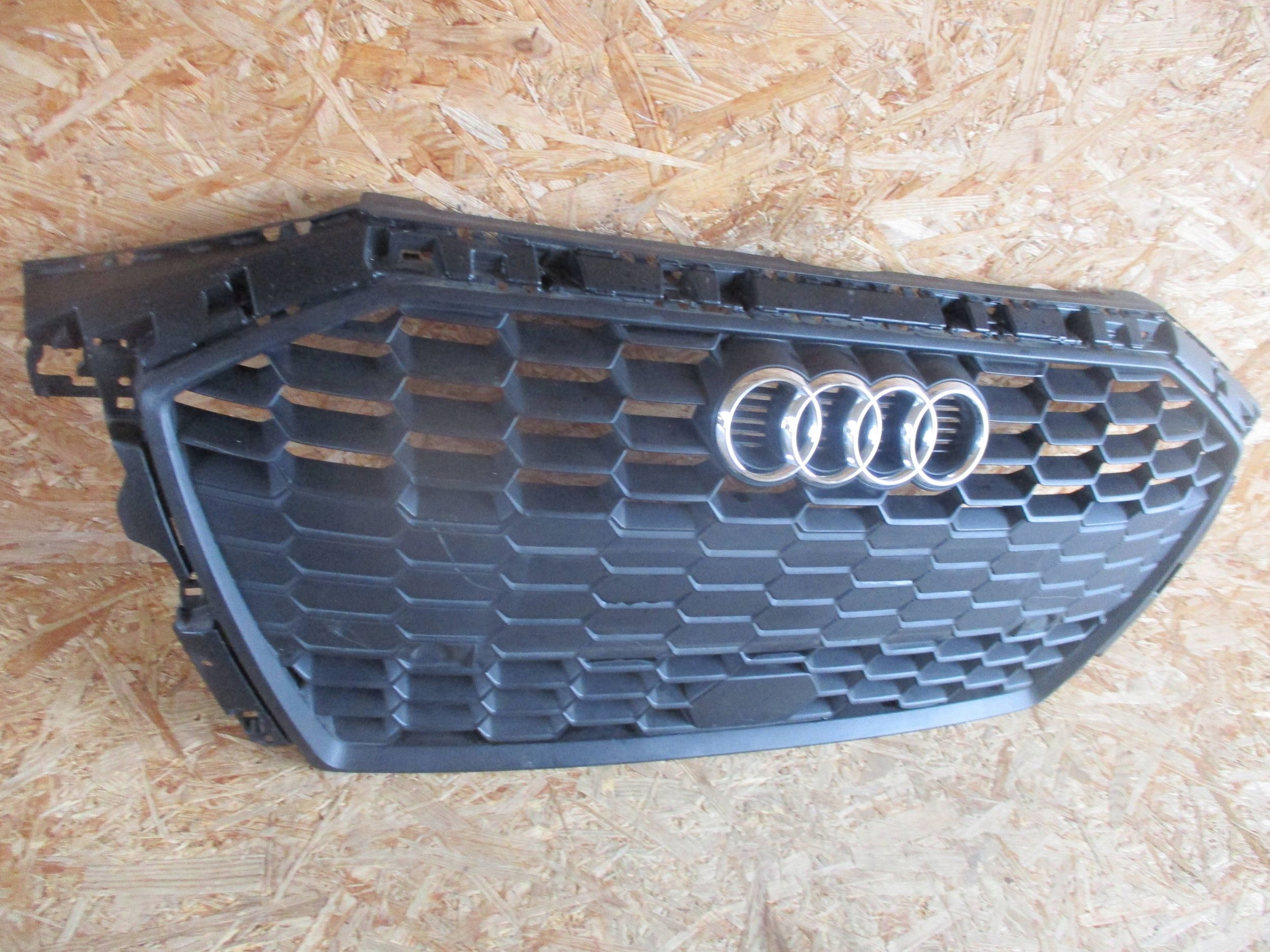 front PREKLADgrill AUDI A3 8Y0 S-LINE