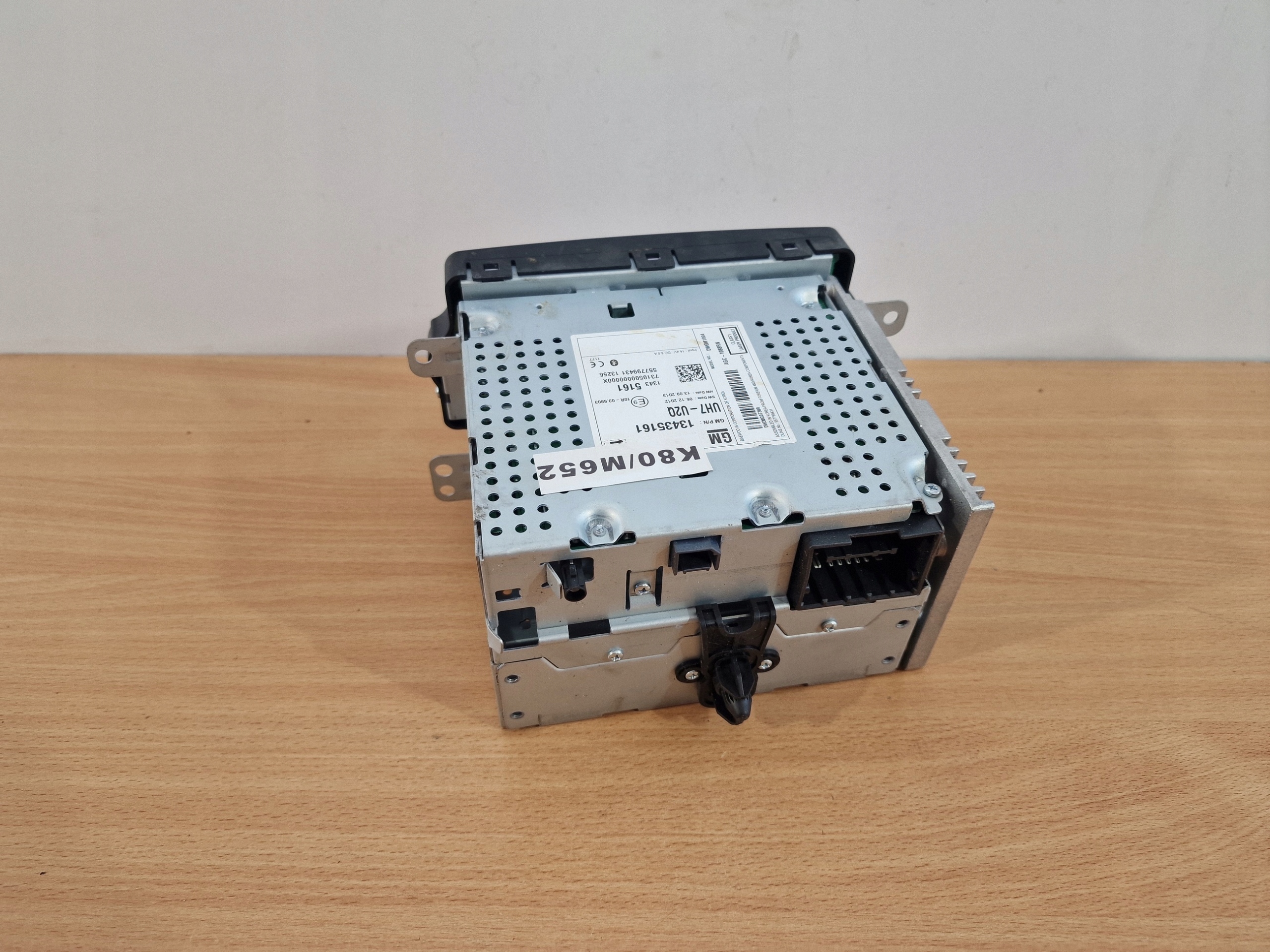 RADIO CD FABRYCZNE ORIGINAL AUX OPEL ADAM 13435161