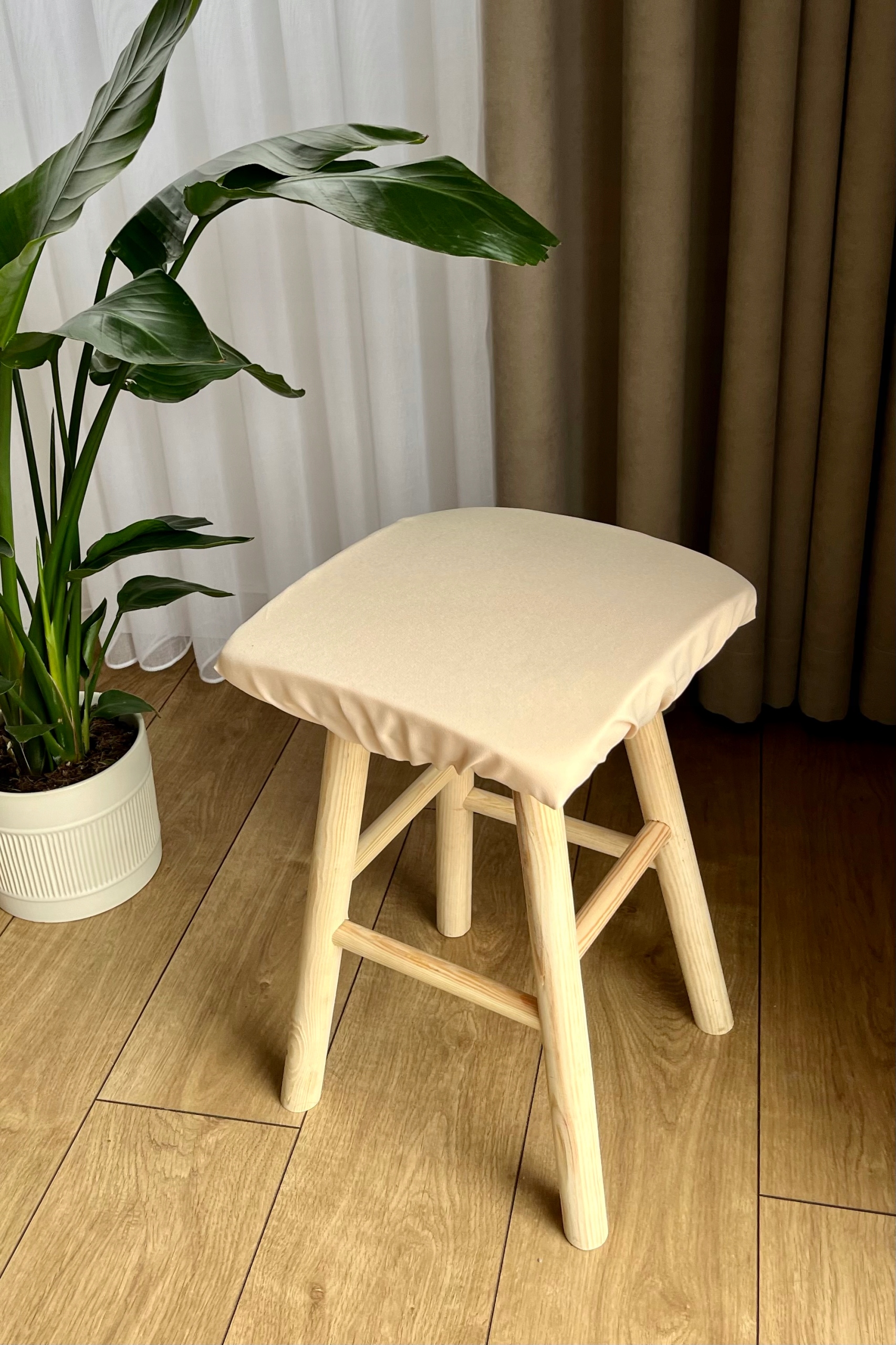 Poduszka na taboret kwadrat 30x30 BEŻ Marka bez marki