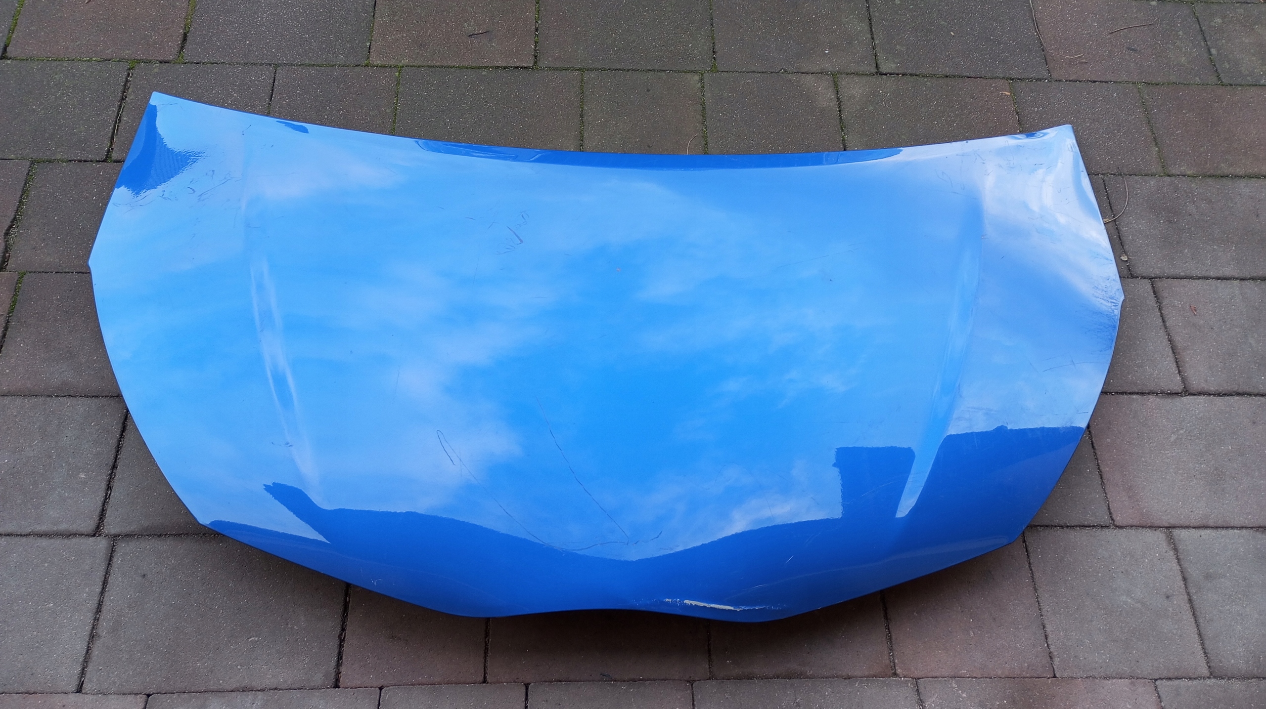 капот ----TOYOTA YARIS III 3 2011-2020r
