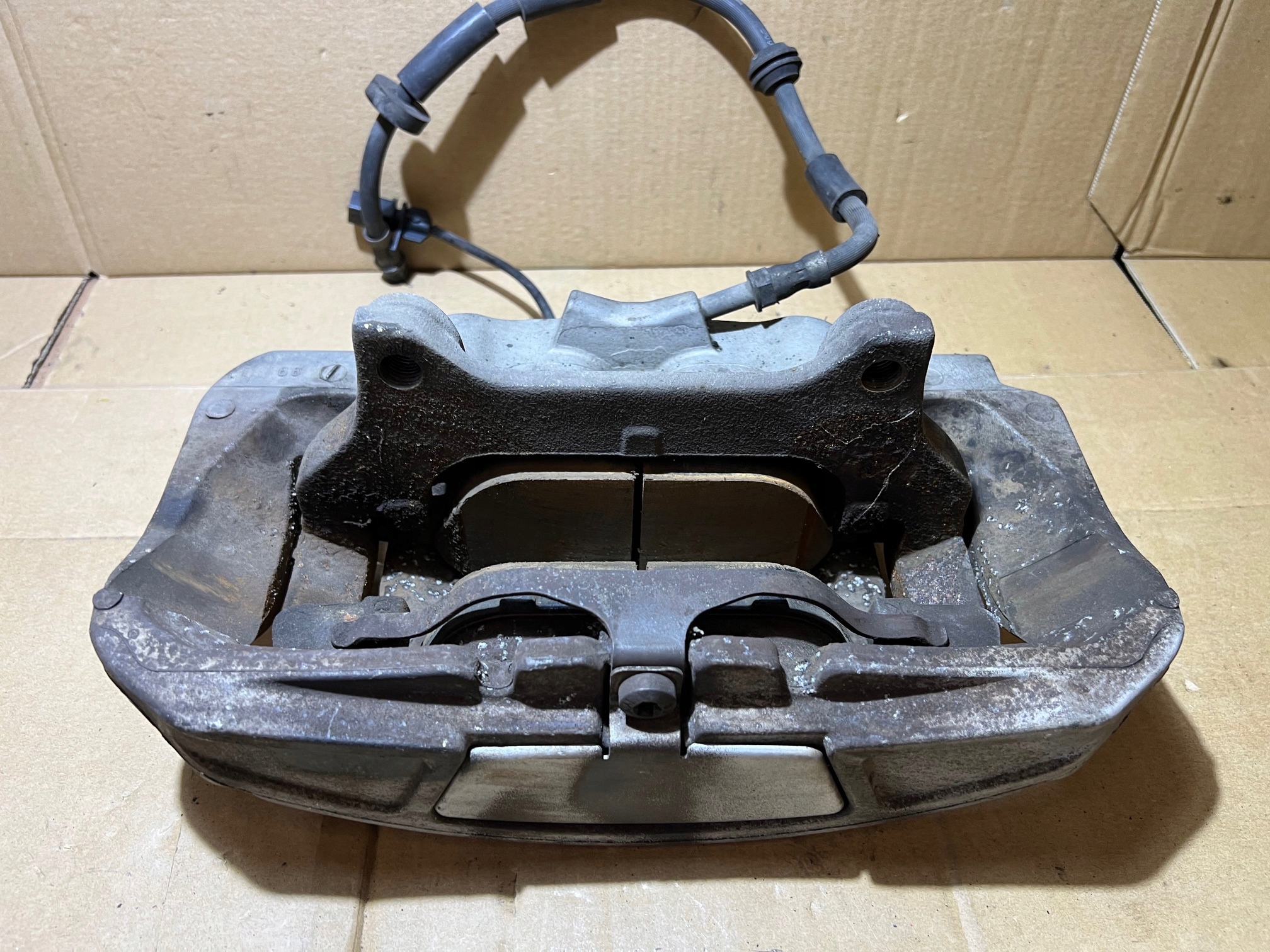 AUDI A8 D4 3.0 TFSI caliper brake left front 4H05AN