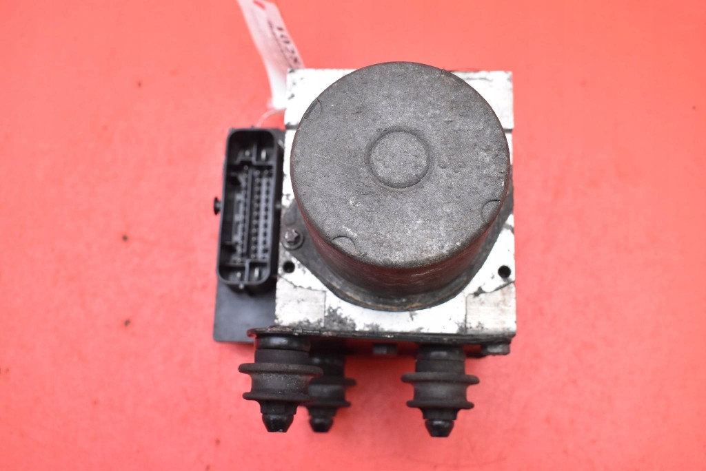 pompa ABS 8K0614517ED AUDI A4 B8 2.0 TDI 143 KM 07-11