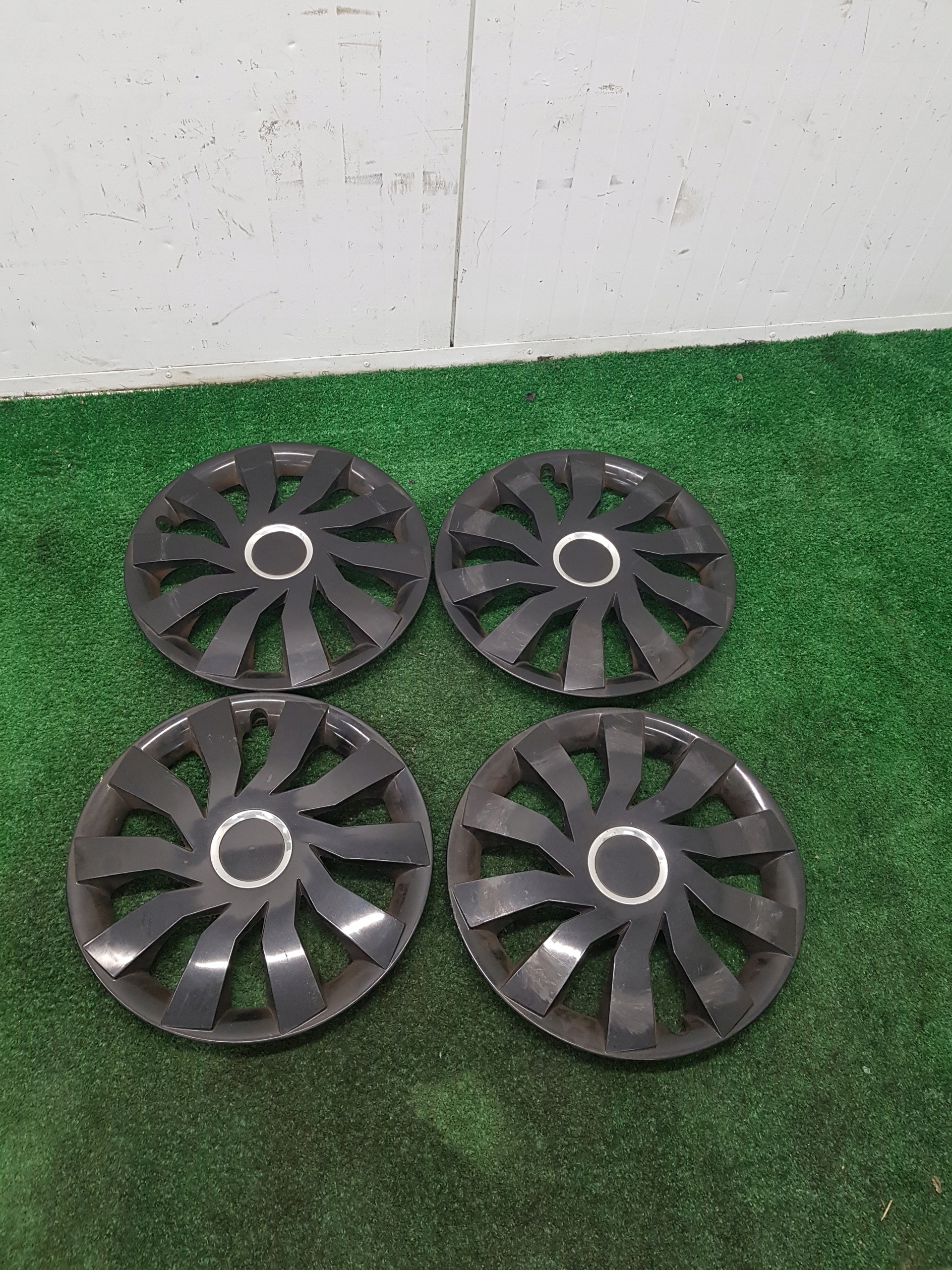 decorative disc cover UNIWERSALNE KOMPLET 15 CALI