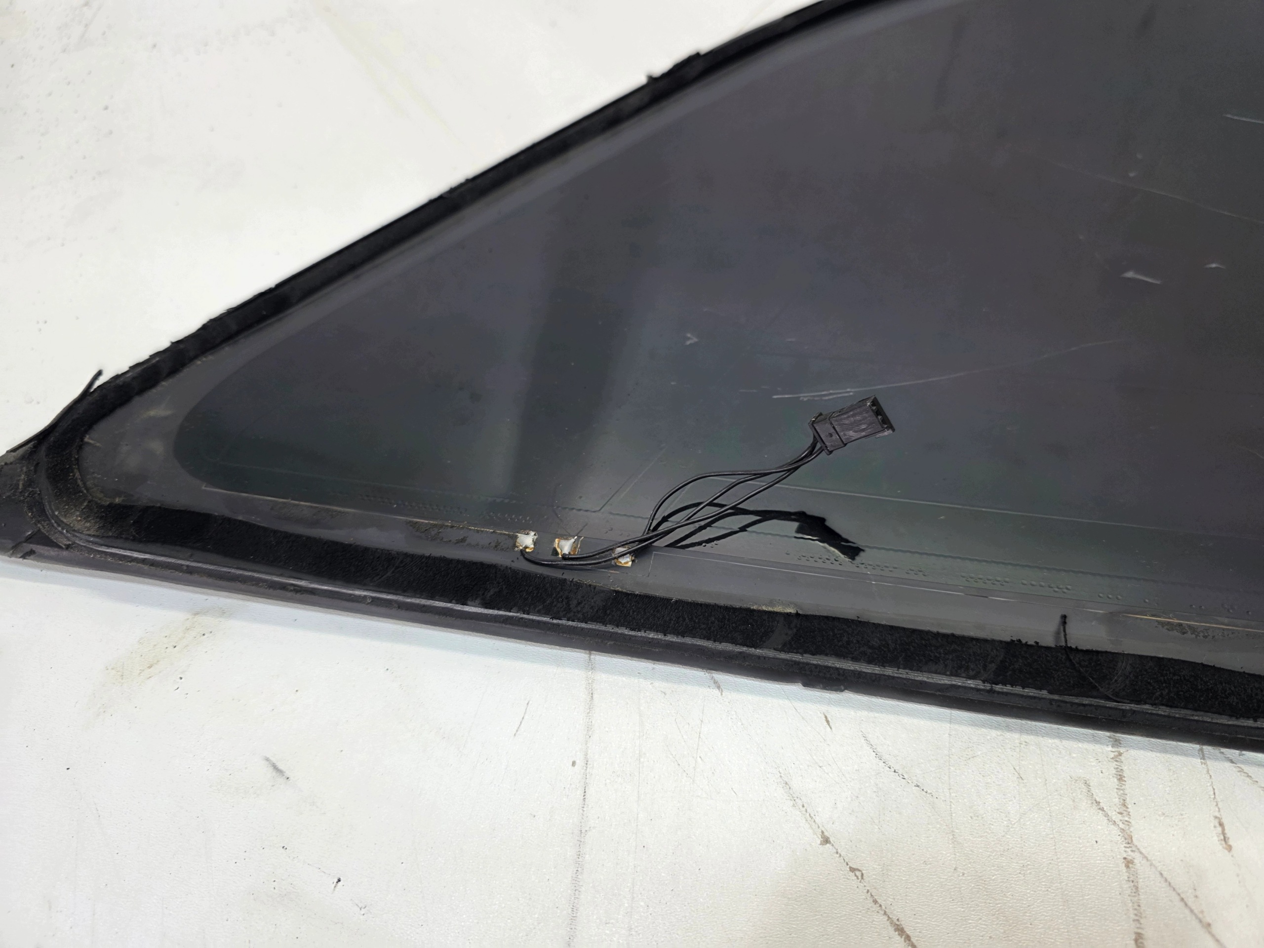 window bodywork left rear part AUDI A6 C6 4F9 AVANT 2008 ROK FOLIA