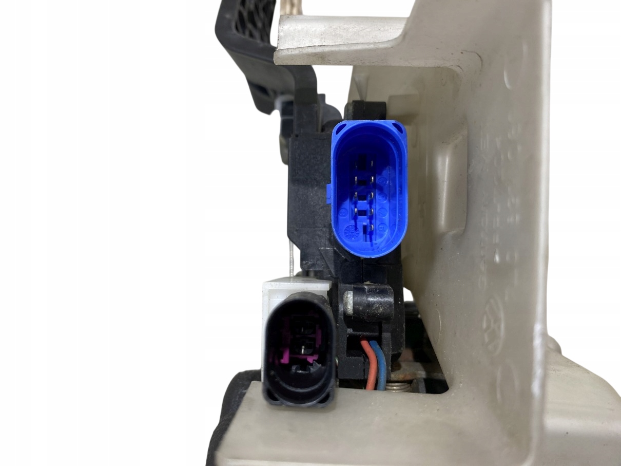 lock door left front VW TOUAREG and 9+2 PIN 3D1837015AC