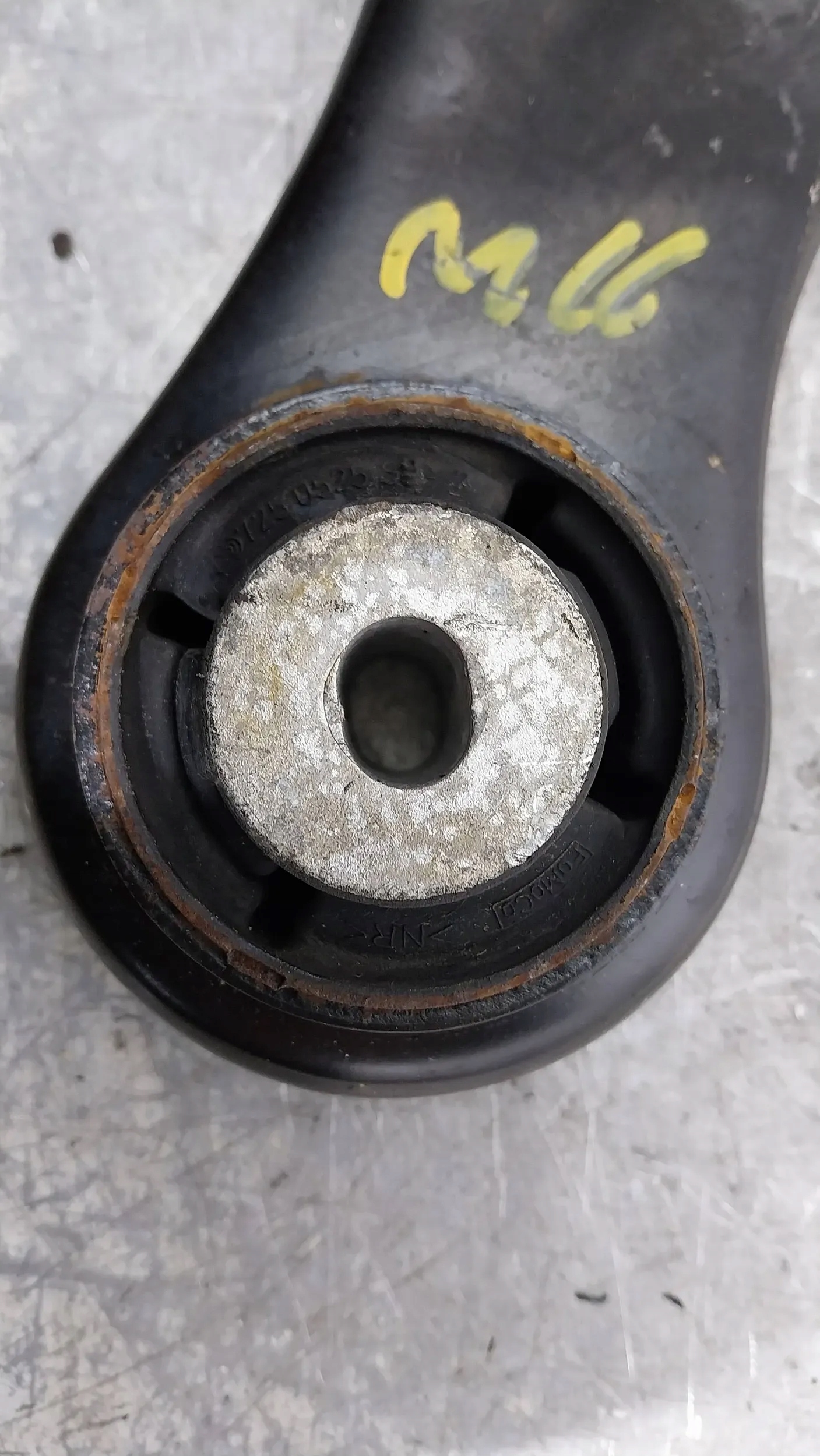 arm right front 8V51-3042-BH FORD FIESTA MK7 08
