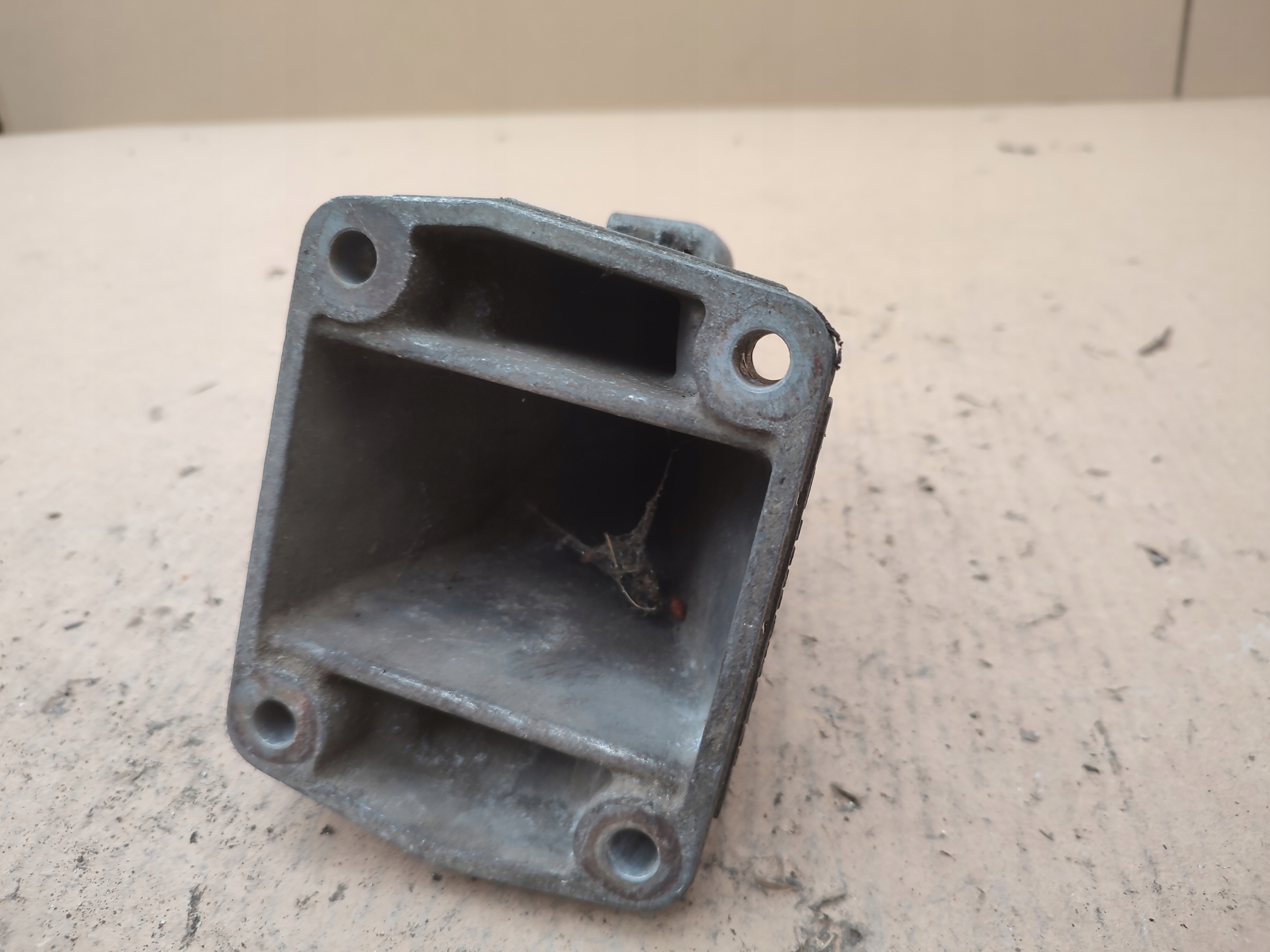 engine mount MERCEDES VITO 639 2.2 CDI A6462230204