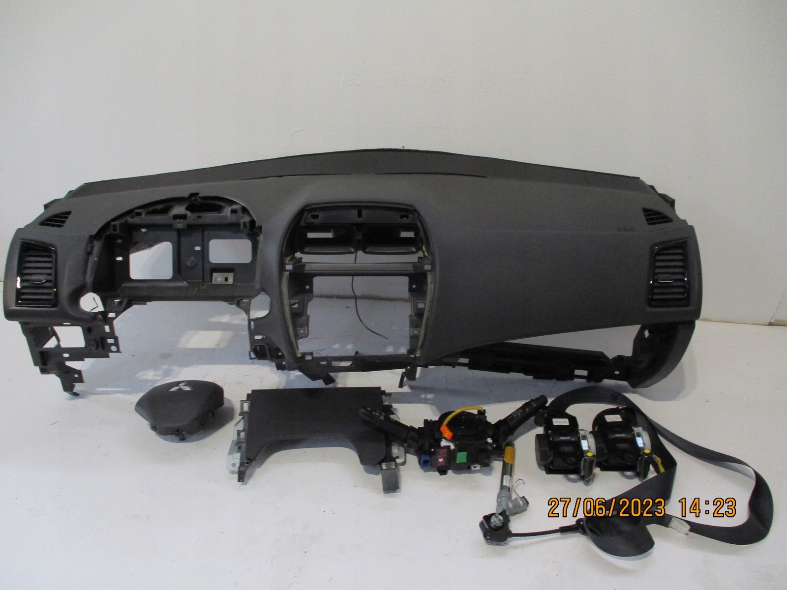 dashboard console pulpit MITSUBISHI ASX 23r