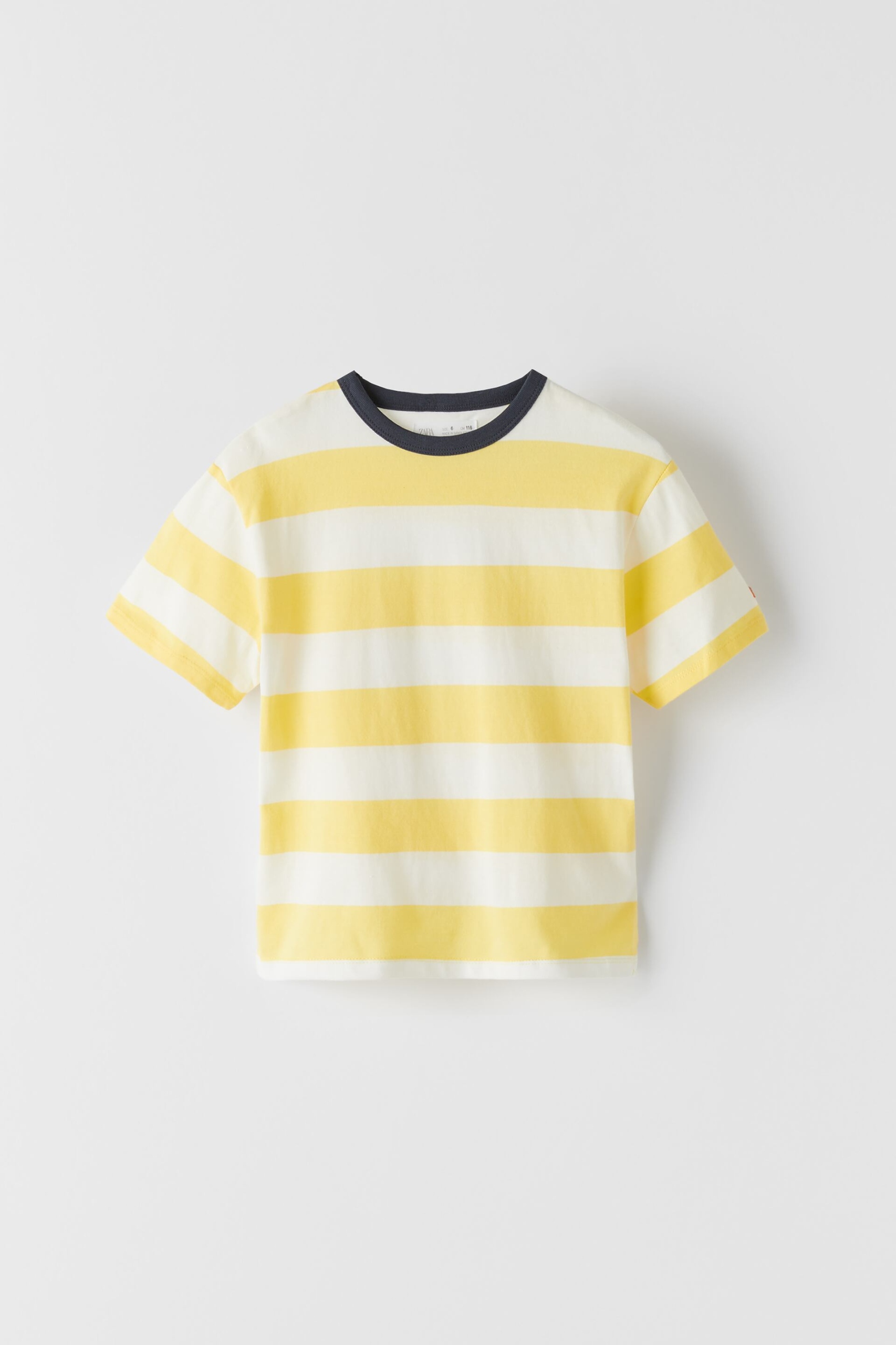 

Zara_t-shirt W Paskim 5548660