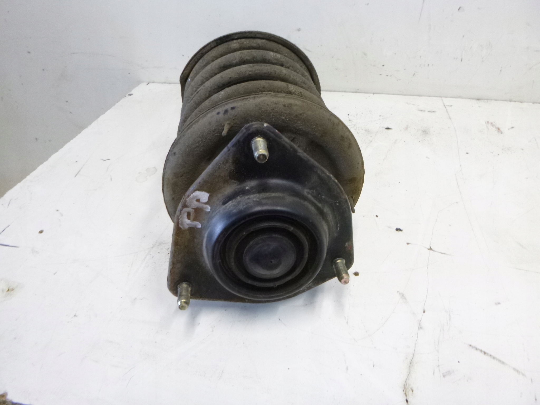 shock absorber front Hyundai Elantra III 1.6 03r.