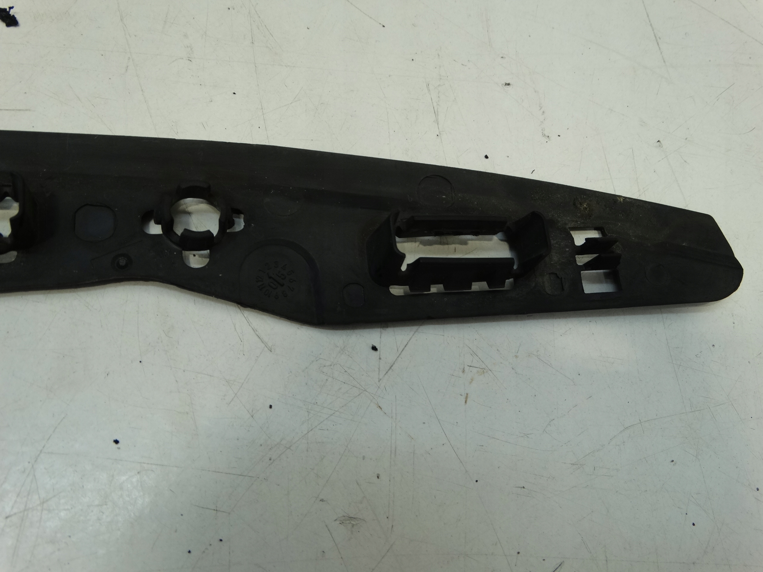 držák PROWADNICA nárazníku levý předek VW T5 TRANSPORTER 7H0807183A