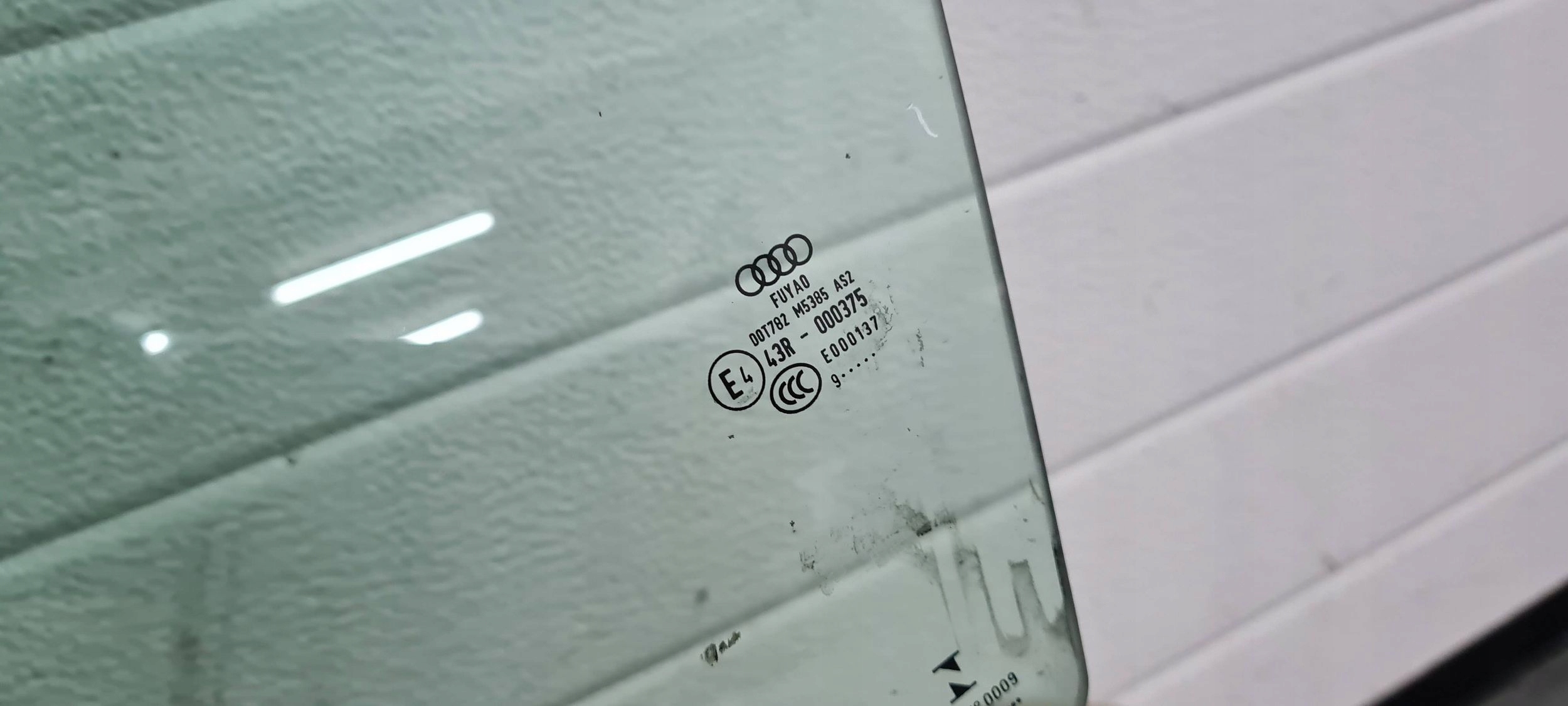 A5 8W S5 window door left left front 19R SPORTBACK 8W8845201