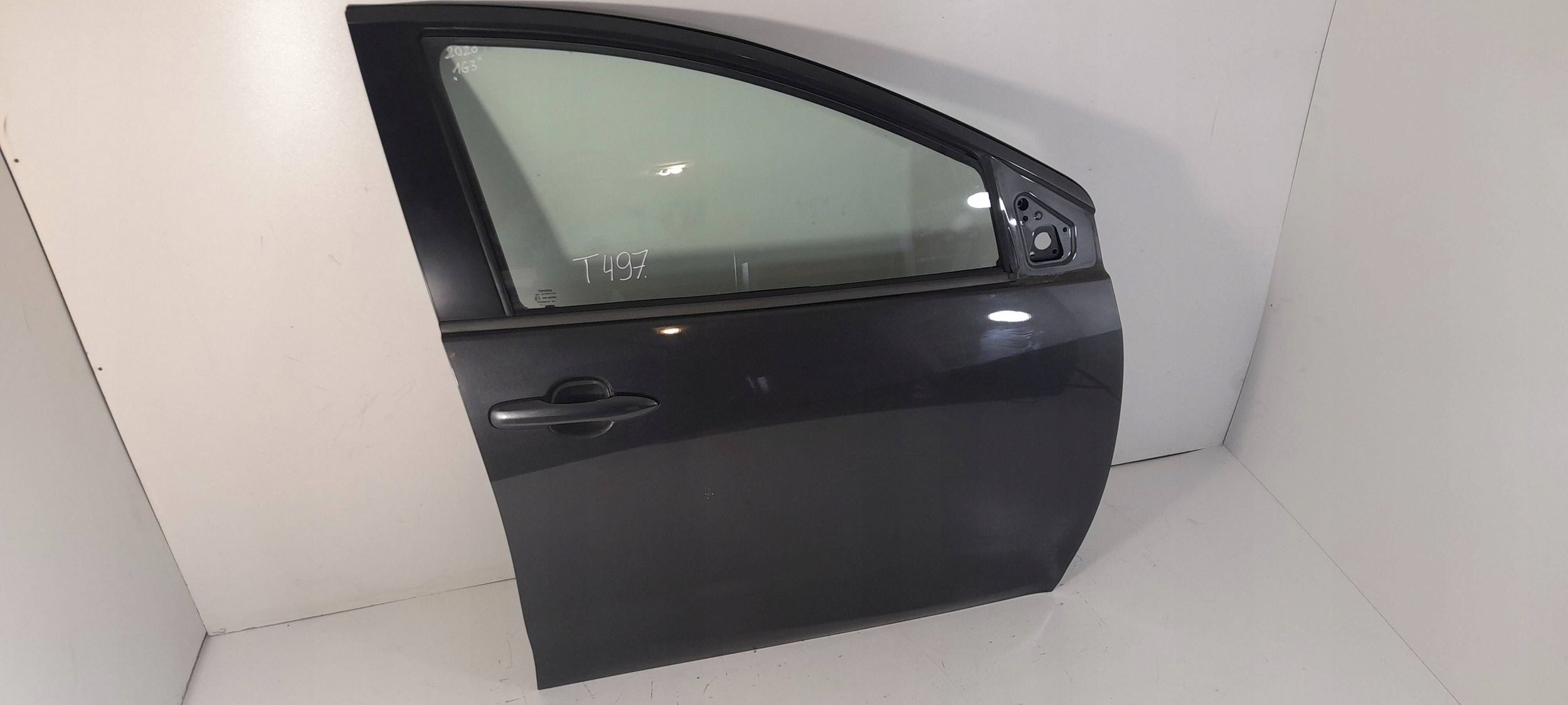 Toyota Yaris IV XP21 door front right 1G3 (T497)
