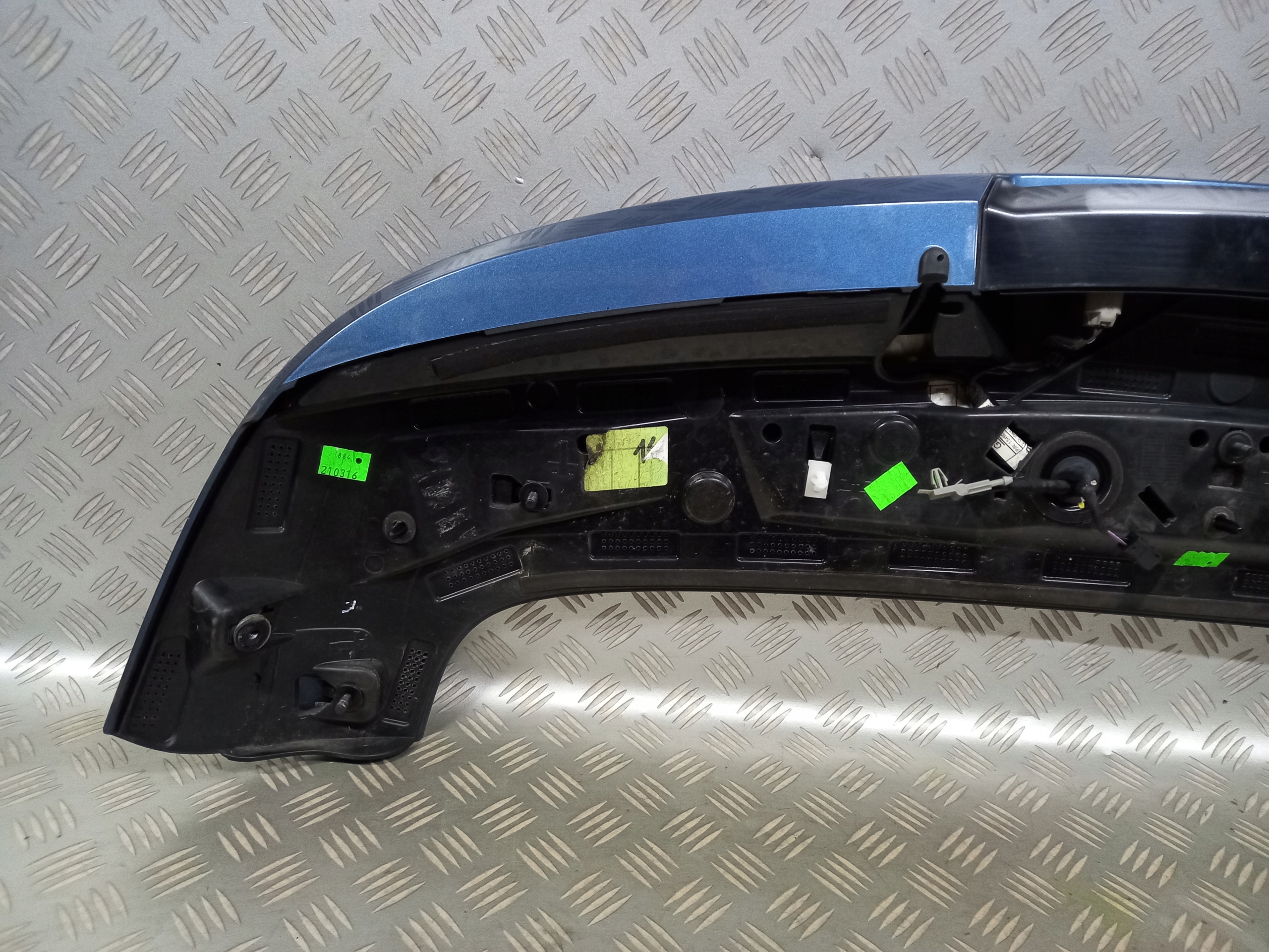 спойл спойлер задней крышки стоп ASTRA K универсал