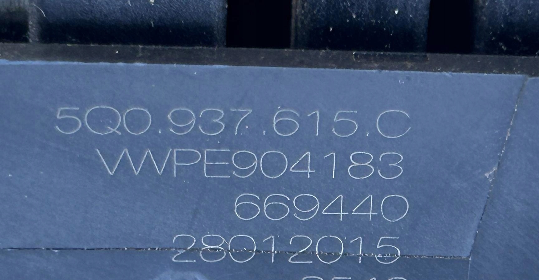 Module fusibles VW PASSAT B8 14- 5Q0937615C