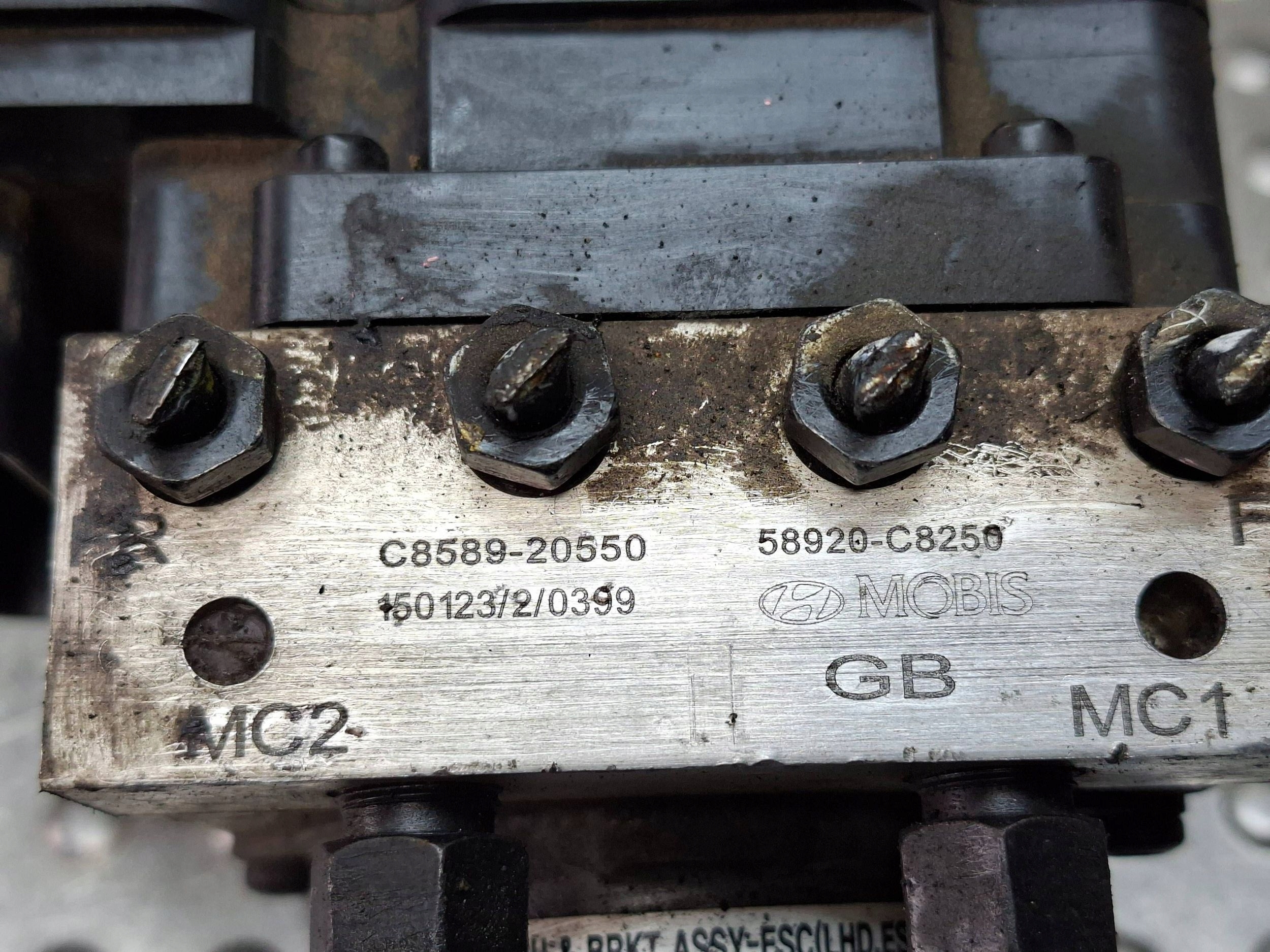 pump control unit ABS HYUNDAI I20 14- 58920-C8250 61589-45200