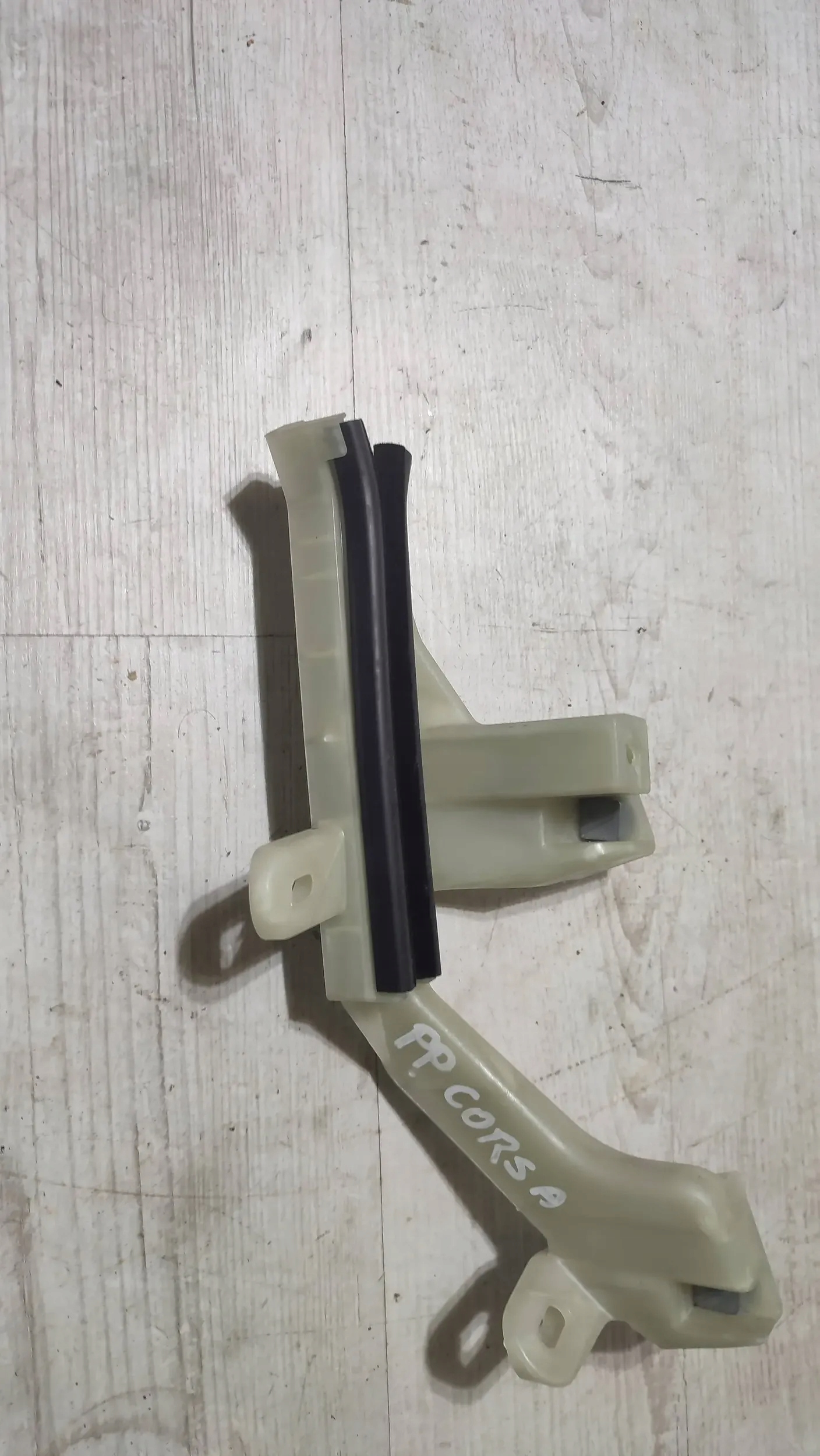 Opel Corsa F 1.2 22r. front side right support windows door