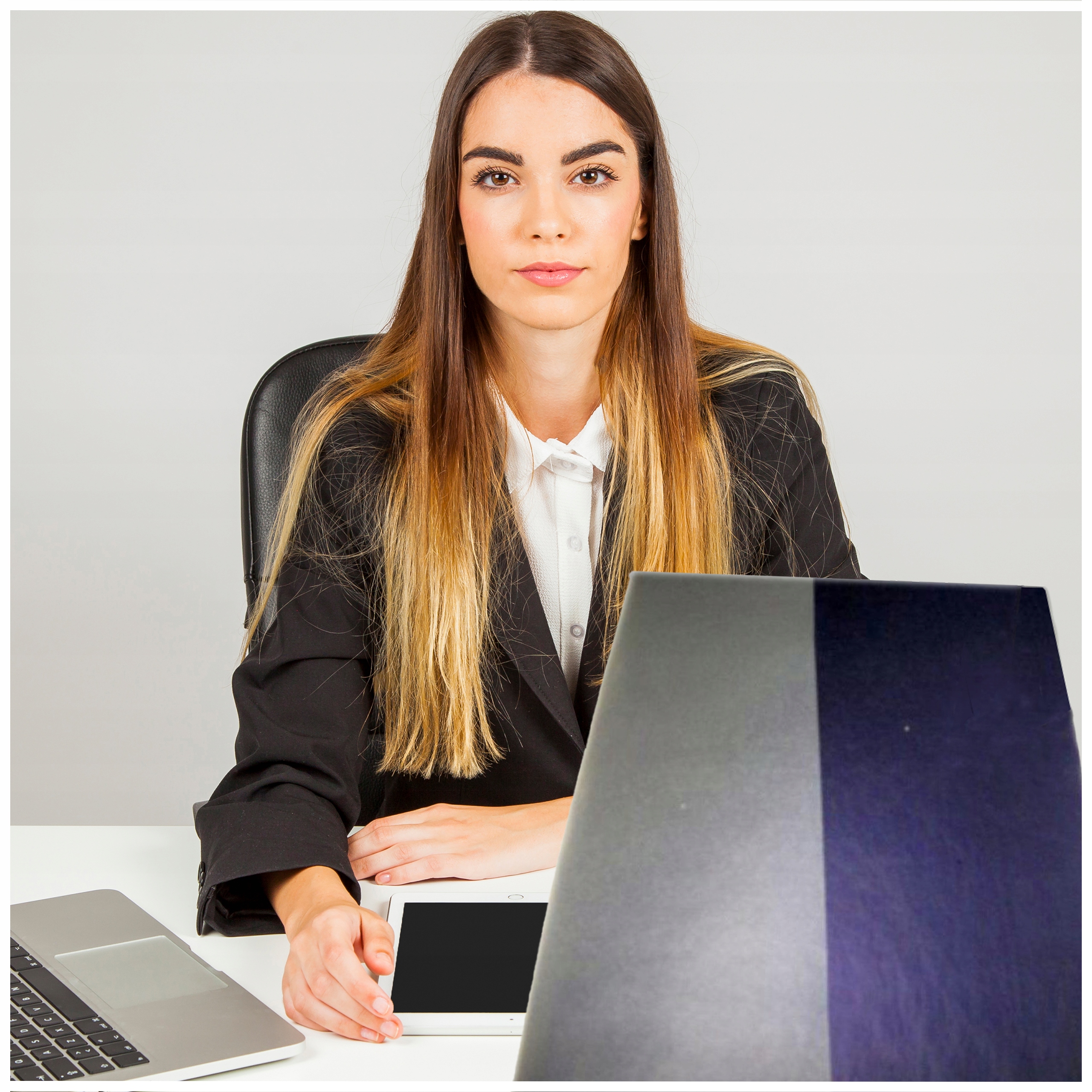 KALKA TECHNICZNA 100 ARKUSZY KALKI OŁÓWKOWEJ Format papieru format A4