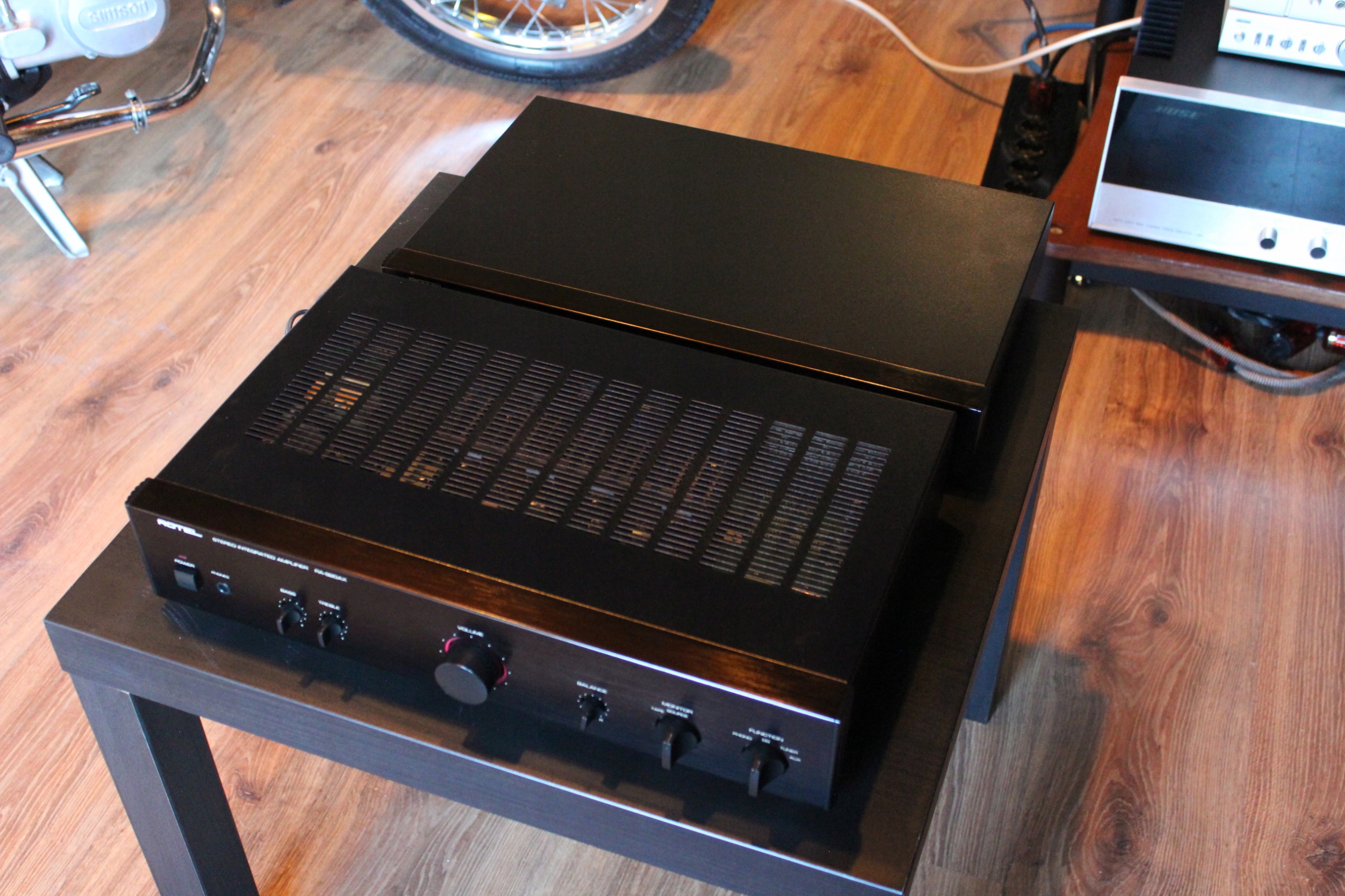 Wzmacniacz Rotel RA-920AX Marka Rotel